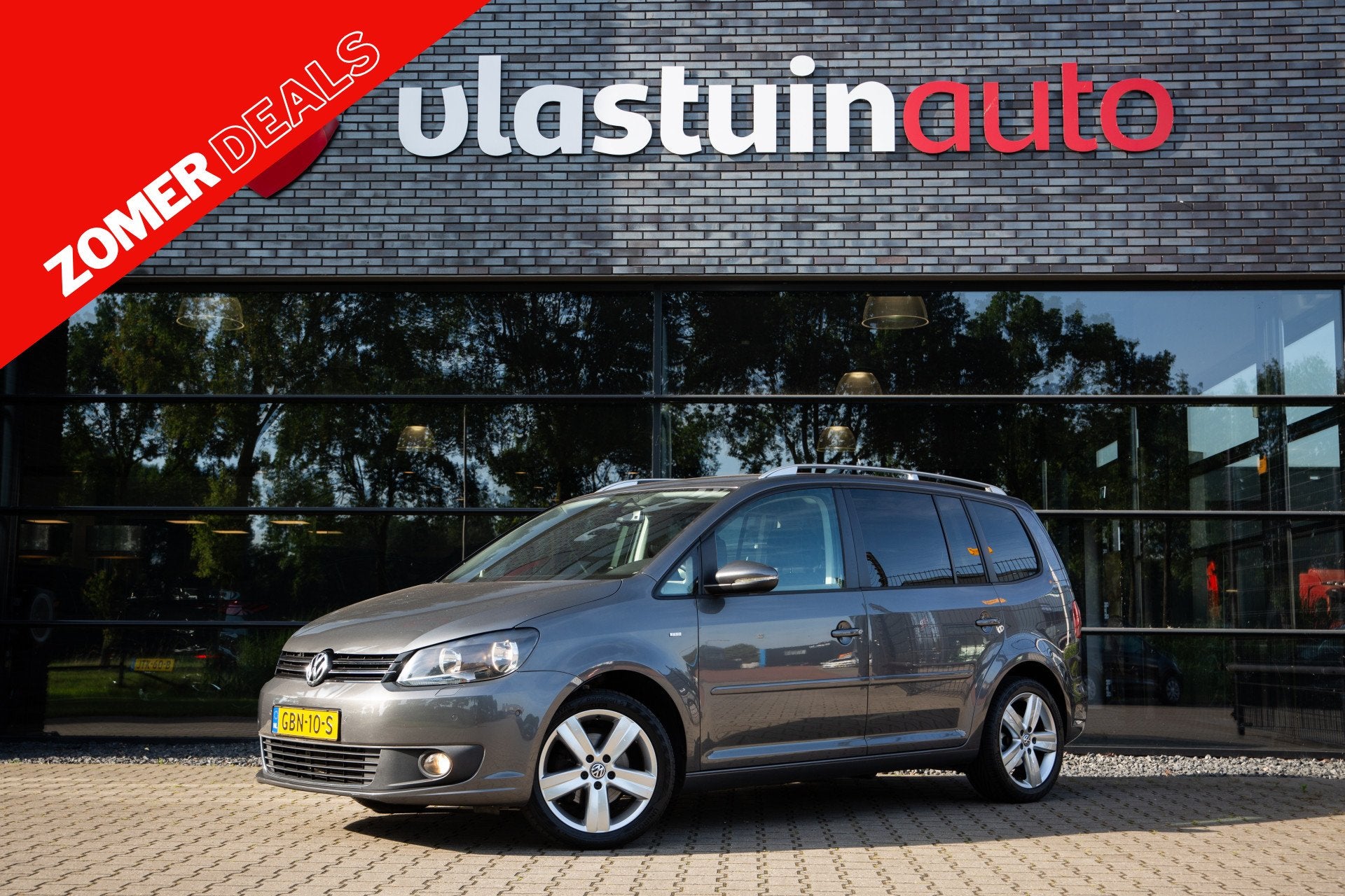 Volkswagen Touran 1.2 TSI Highline BlueMotion , Panoramadak,, Voorwielaandrijving, Euro 5, Stof, Gebruikt