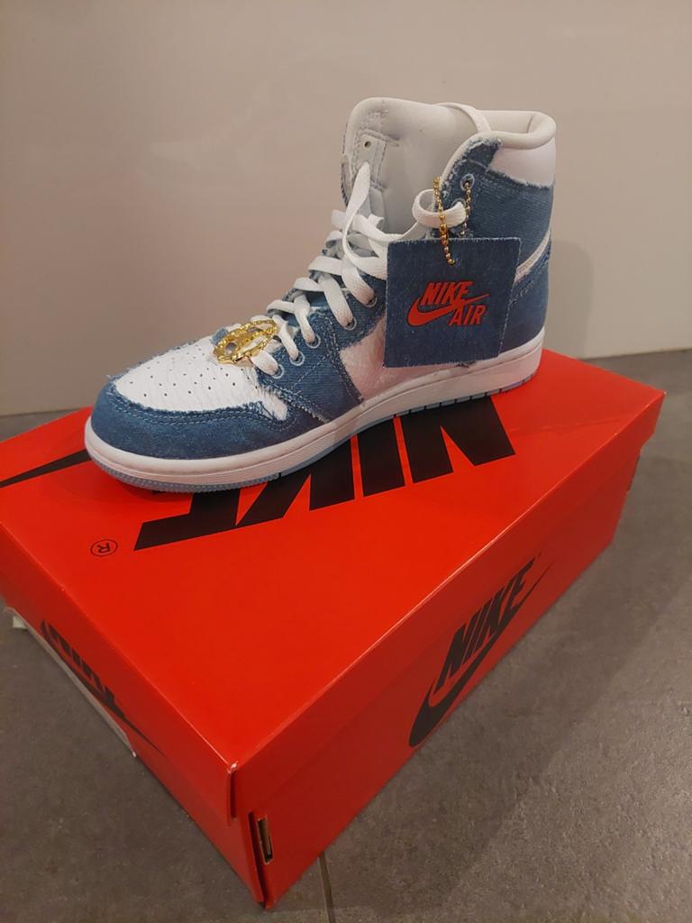 Nike Air Jordan 1 Retro High OG Denim (W) - Maat 40.5, Blauw, Nike, Nieuw, Ophalen of Verzenden