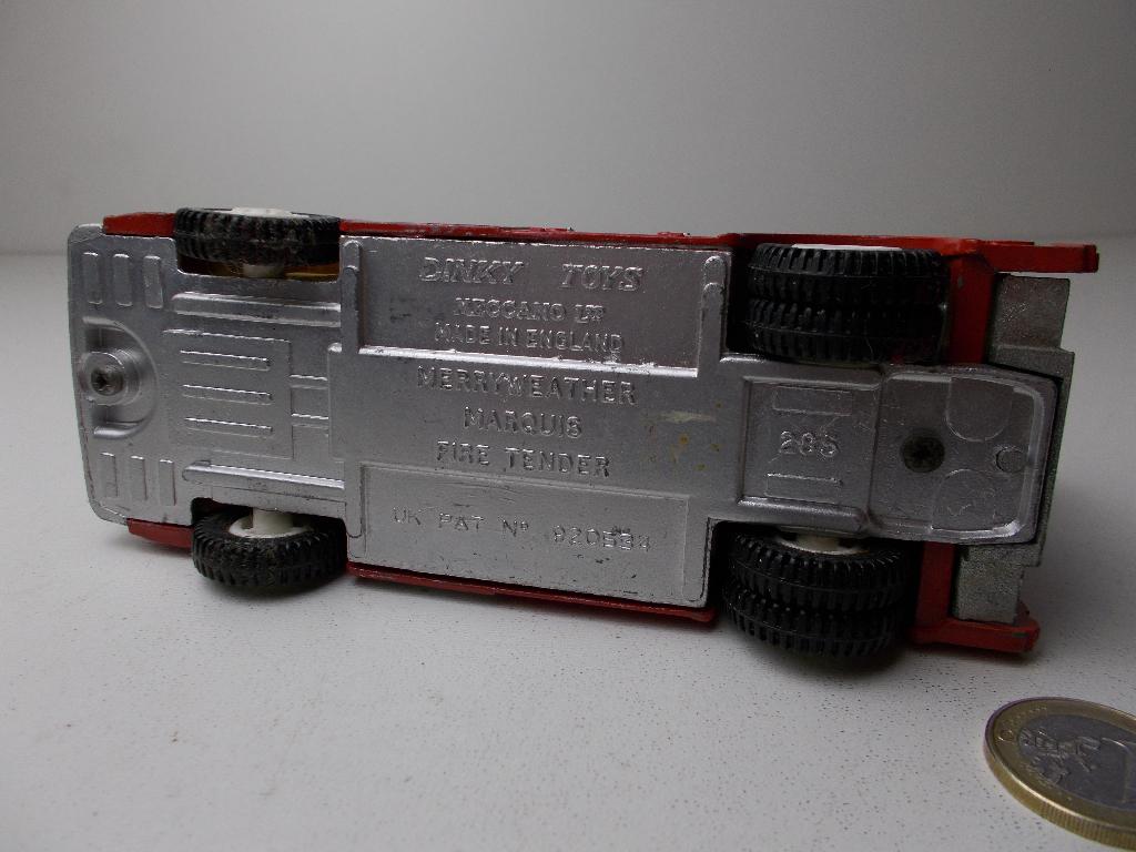 1969 Dinky Toys 285 MERRYWEATHER MARQUIS FIRE TENDER I.g.st., Ophalen of Verzenden, Zo goed als nieuw, Bus of Vrachtwagen, Dinky Toys