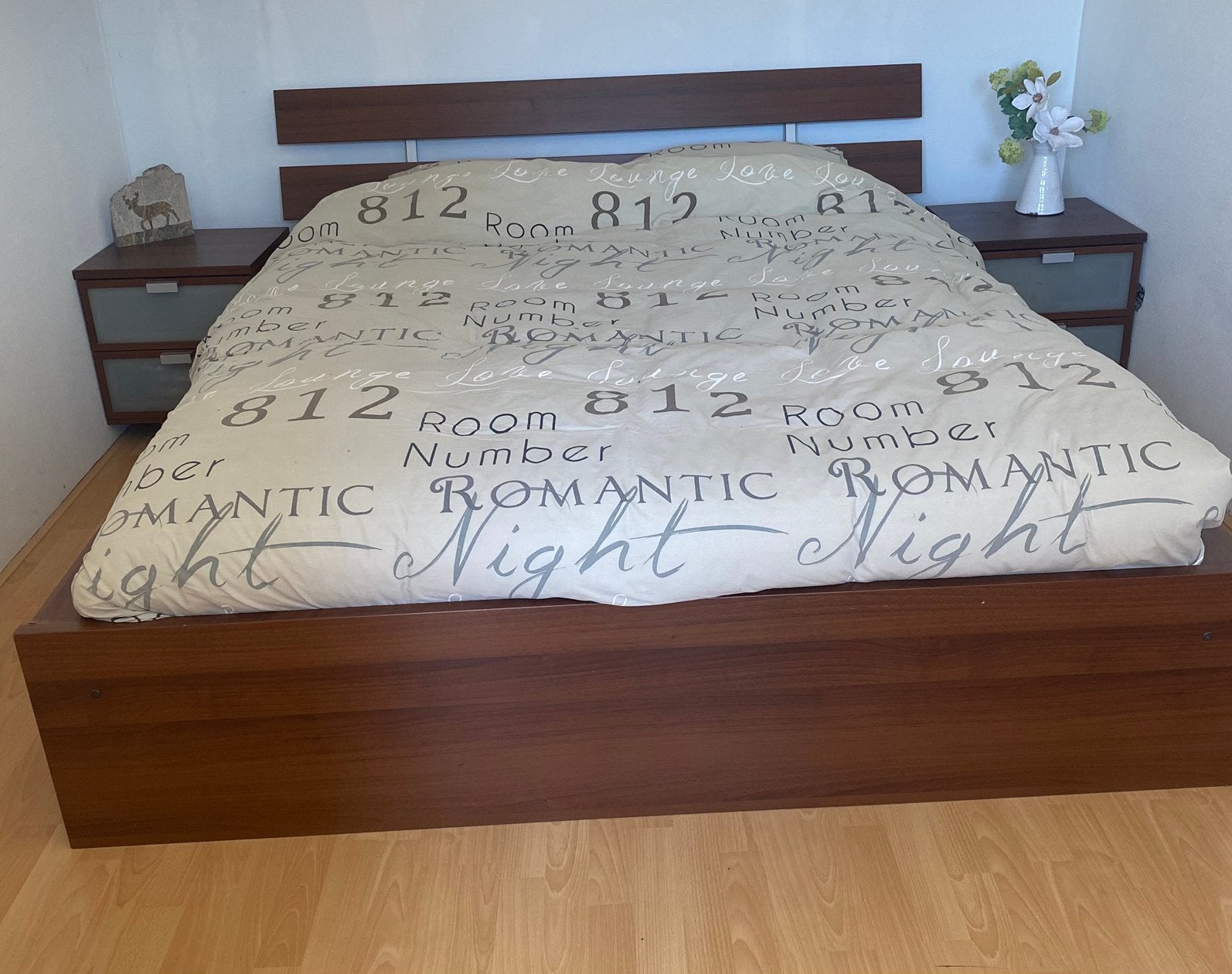 Mooi Ikea 2 persoons bed 200x 180, Ophalen, Zo goed als nieuw, Tweepersoons