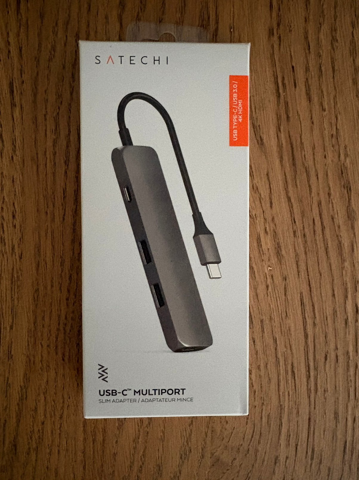 Satechi USB hub / docking station / past goed bij MacBook, Ophalen of Verzenden, Zo goed als nieuw