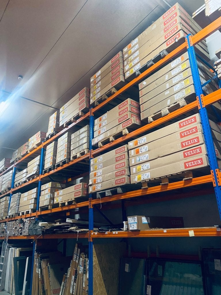 Nieuwe VELUX dakramen uit restpartij zeer scherp geprijsd