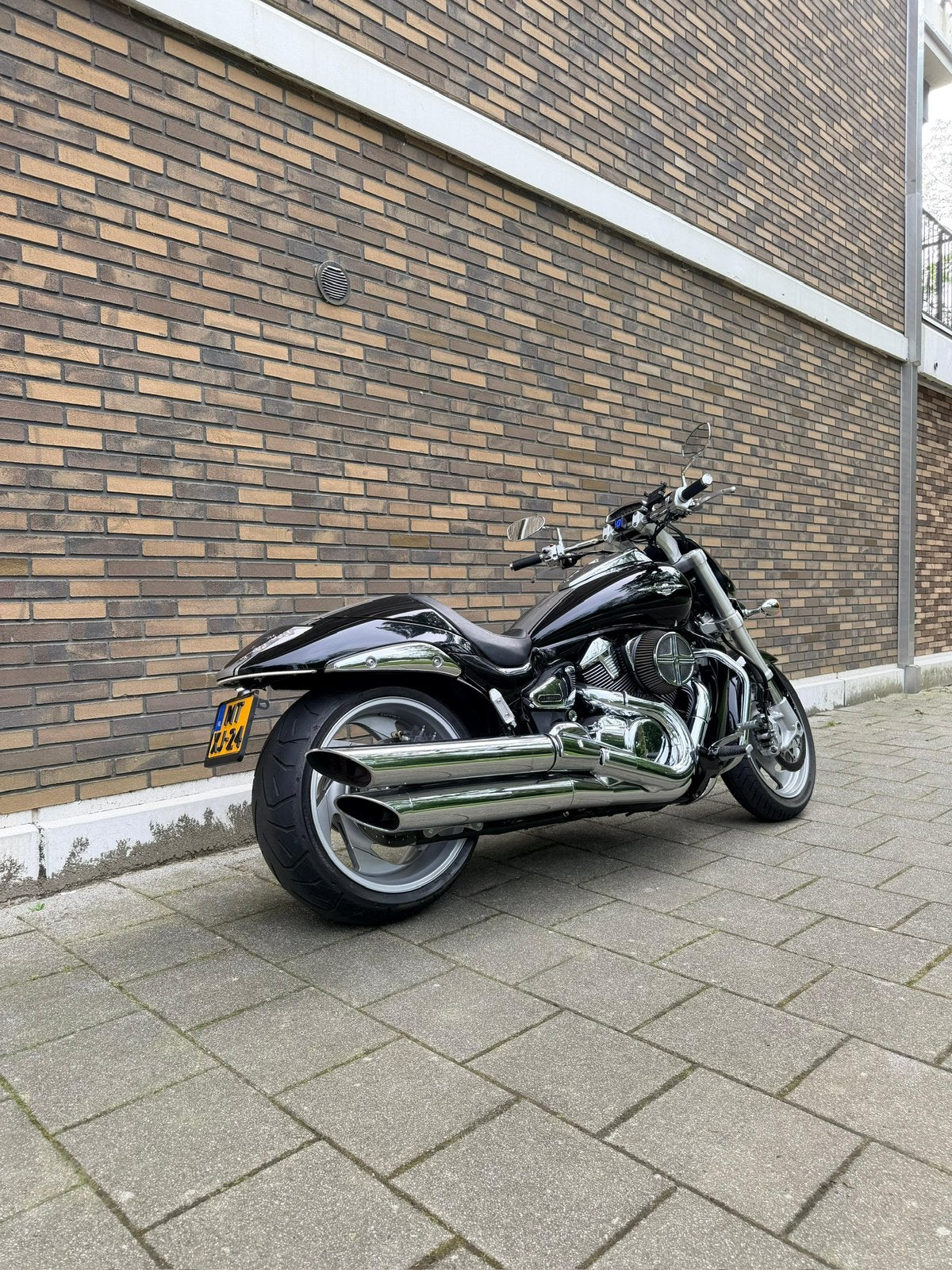 Te koop suzuki intruder 1800r black on Chrome custom, Motoren, Cardan-aandrijving, 2 cilinders, Occasion, Particulier