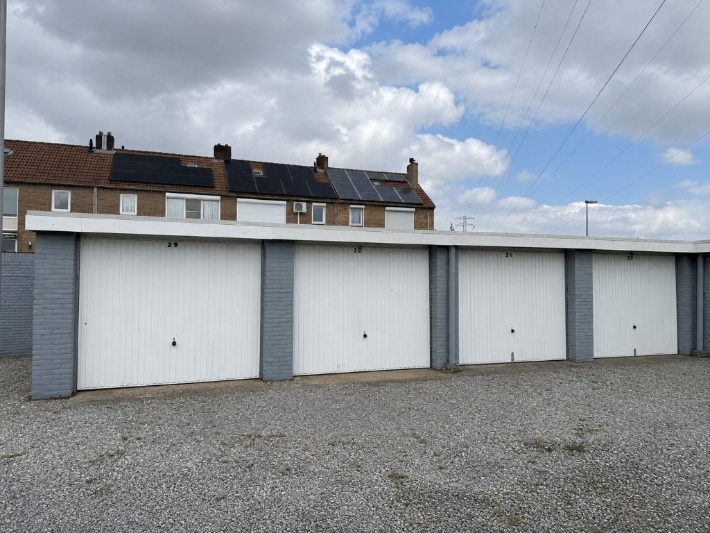 Te koop: Garageboxen aan de Beukstraat en Eikstraat Heerlen, Garageboxen BV, Info@garagebox-bv.nl, Kalkovensweg Alkmaar
