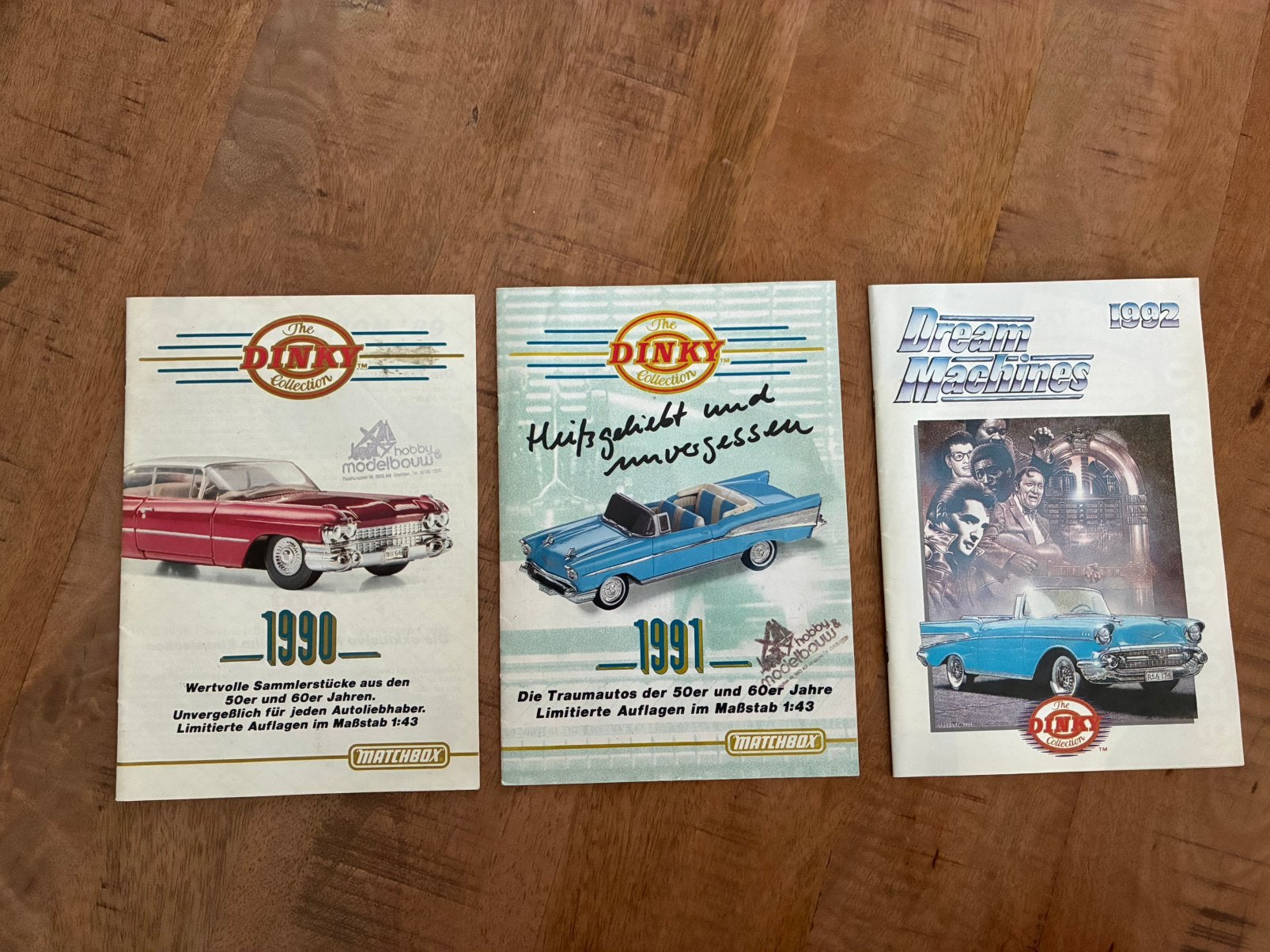 Drie Dinky Matchbox folders, Boeken, Ophalen of Verzenden, Gelezen, Folder