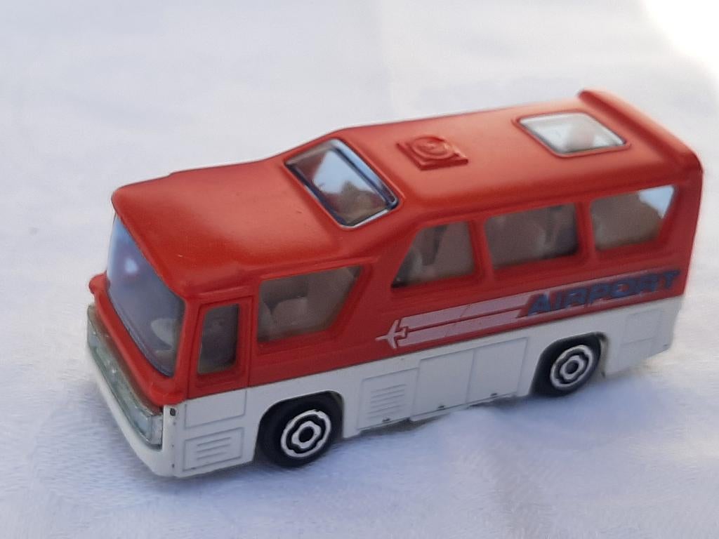 Minibus van Majorette 3 inch Airport bus 1/87, Ophalen of Verzenden, Gebruikt, Bus of Vrachtwagen, Majorette