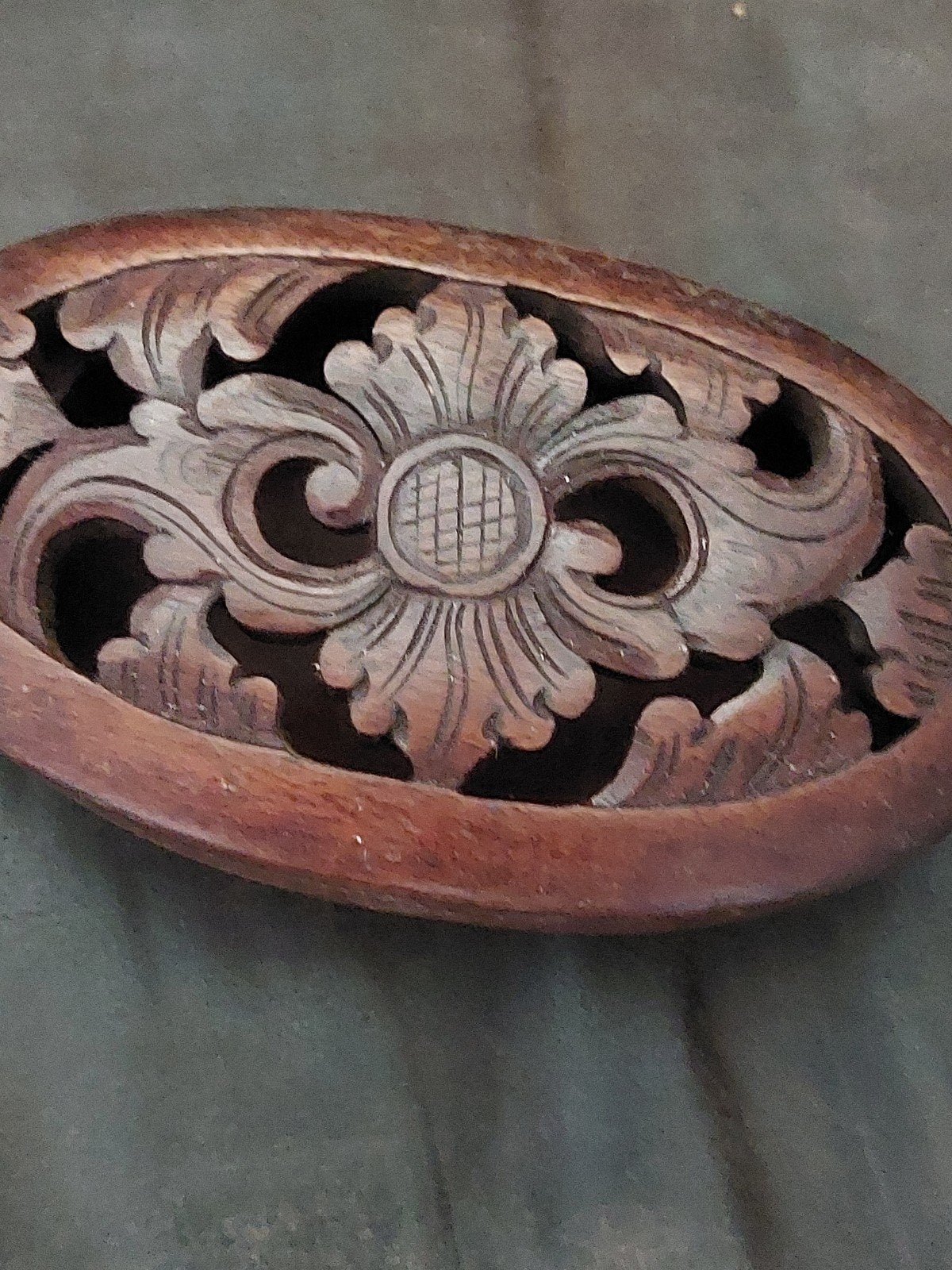 Houten doosje met uitgesneden deksel, Ophalen of Verzenden