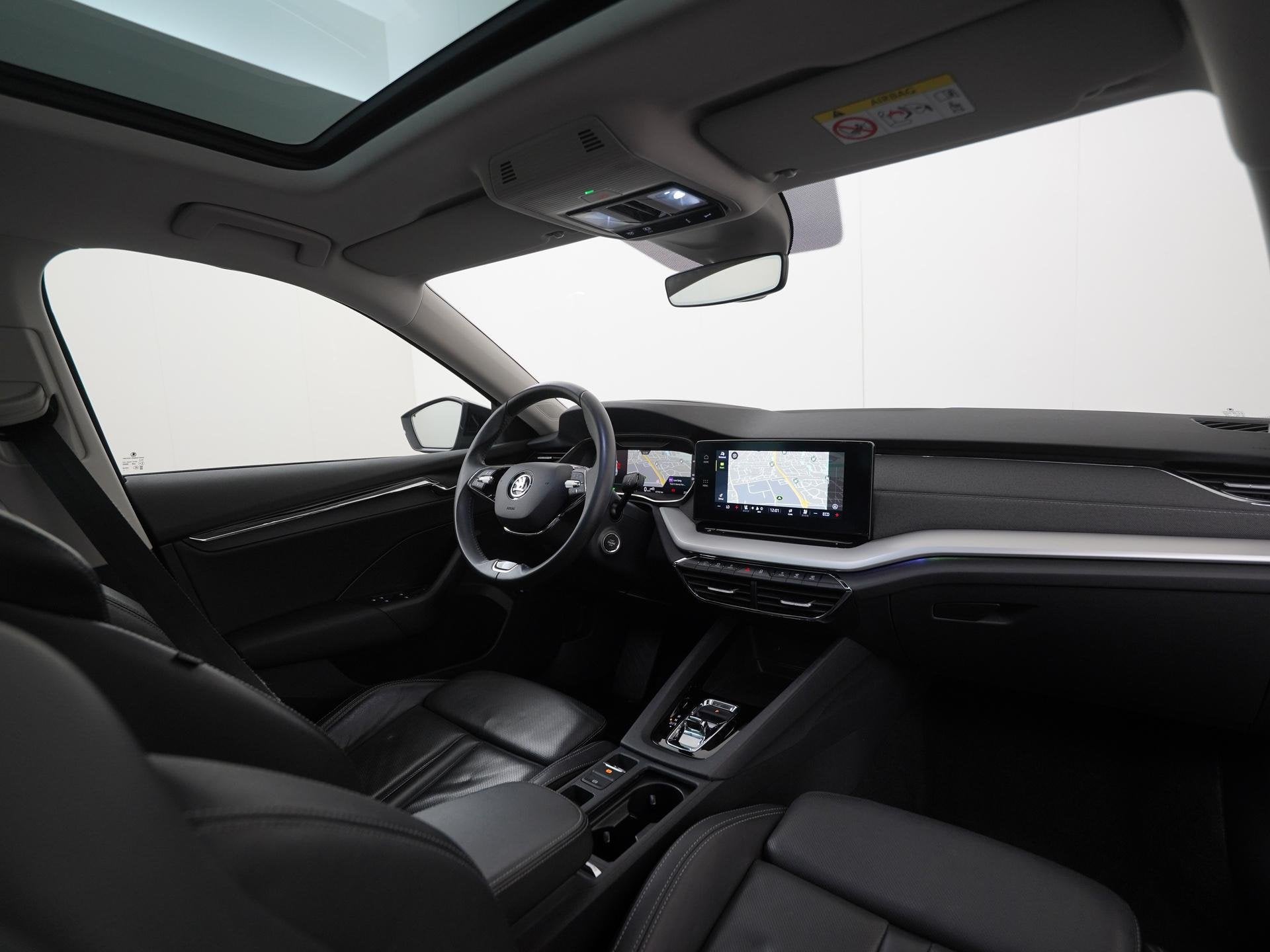 Skoda Octavia Combi 1.4 TSI iV PHEV Style | Trekhaak | Panor, 12 maanden, Gebruikt, Euro 6, Zwart