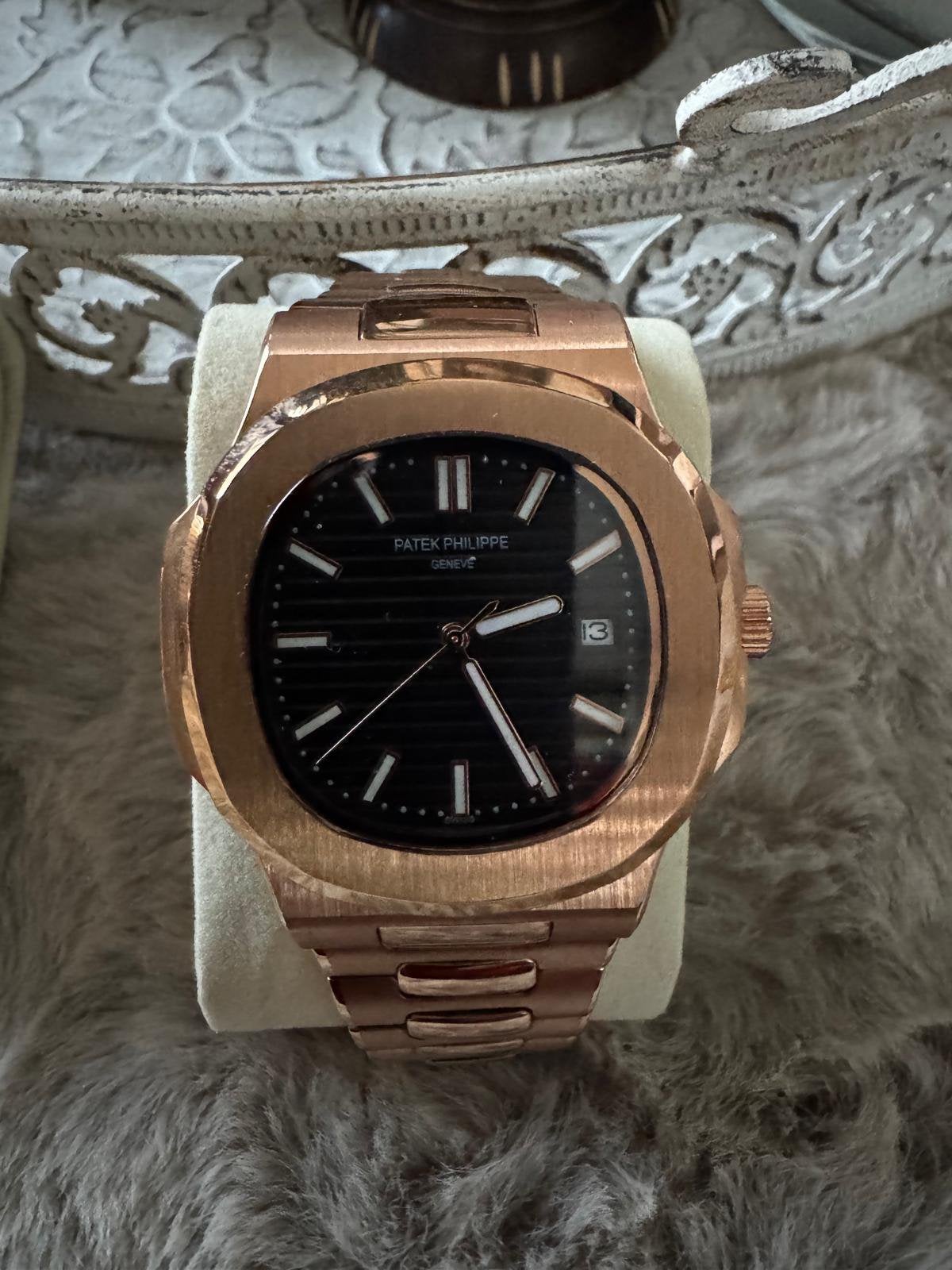 Patek Philippe Nautilus Roségoud, Sieraden, Tassen en Uiterlijk, Overige merken, Polshorloge, Nieuw, Ophalen of Verzenden