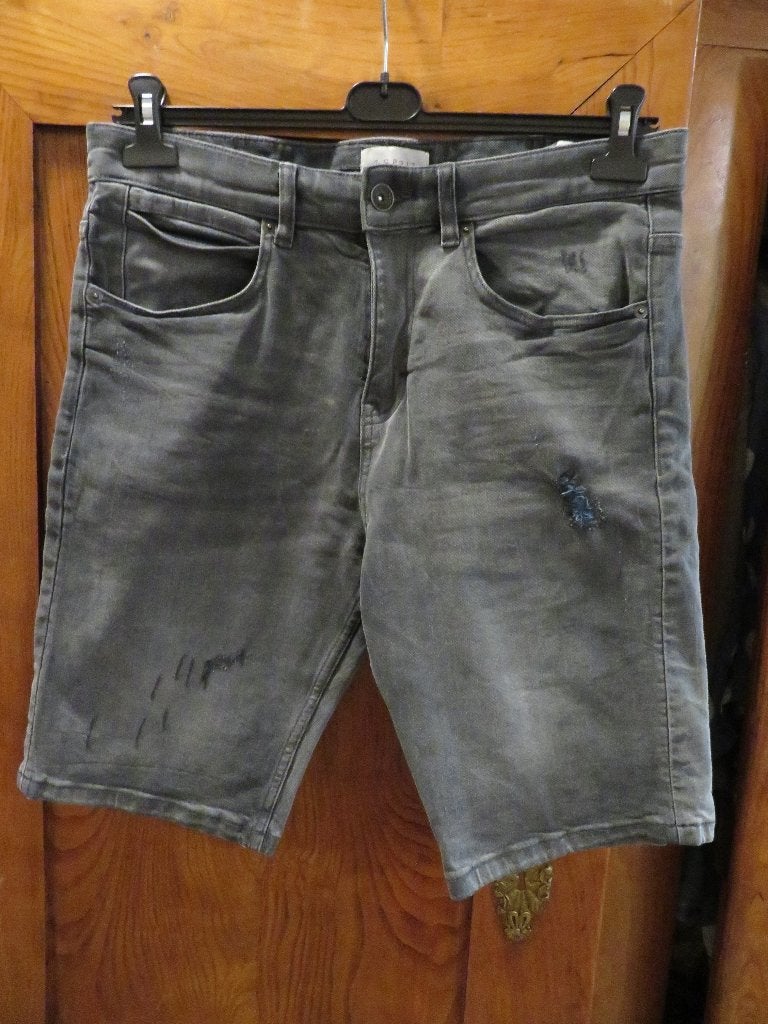 Dames korte broek Esprit maat 32 /M grijs. Z.G.A.N., Kleding | Dames, Broeken en Pantalons, Maat 38/40 (M), Kort, Ophalen of Verzenden