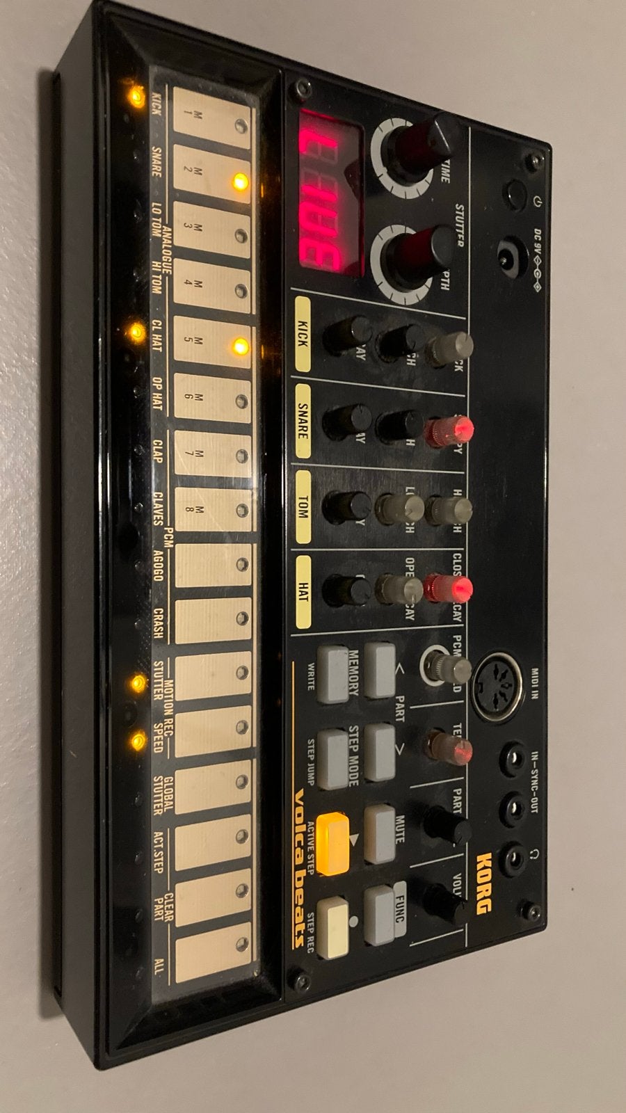 Korg Volca Beats analoge drumcomputer, Gebruikt, Korg, Met midi-aansluiting, Overige aantallen