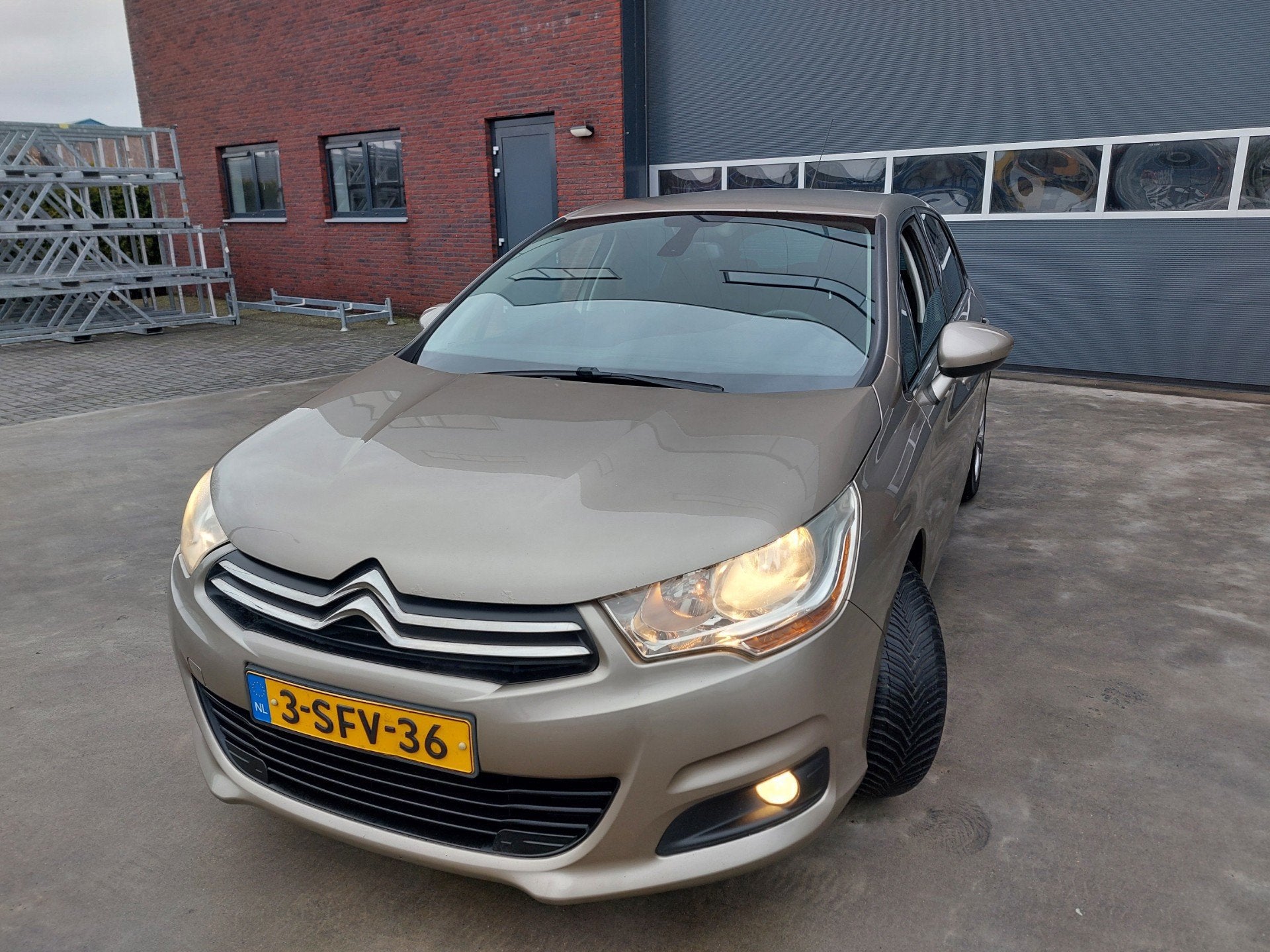 Citroen C4 1.6 VTi Ligne Business Export prijs ex BPM, Auto's, Voorwielaandrijving, Euro 5, Zwart, 4 cilinders