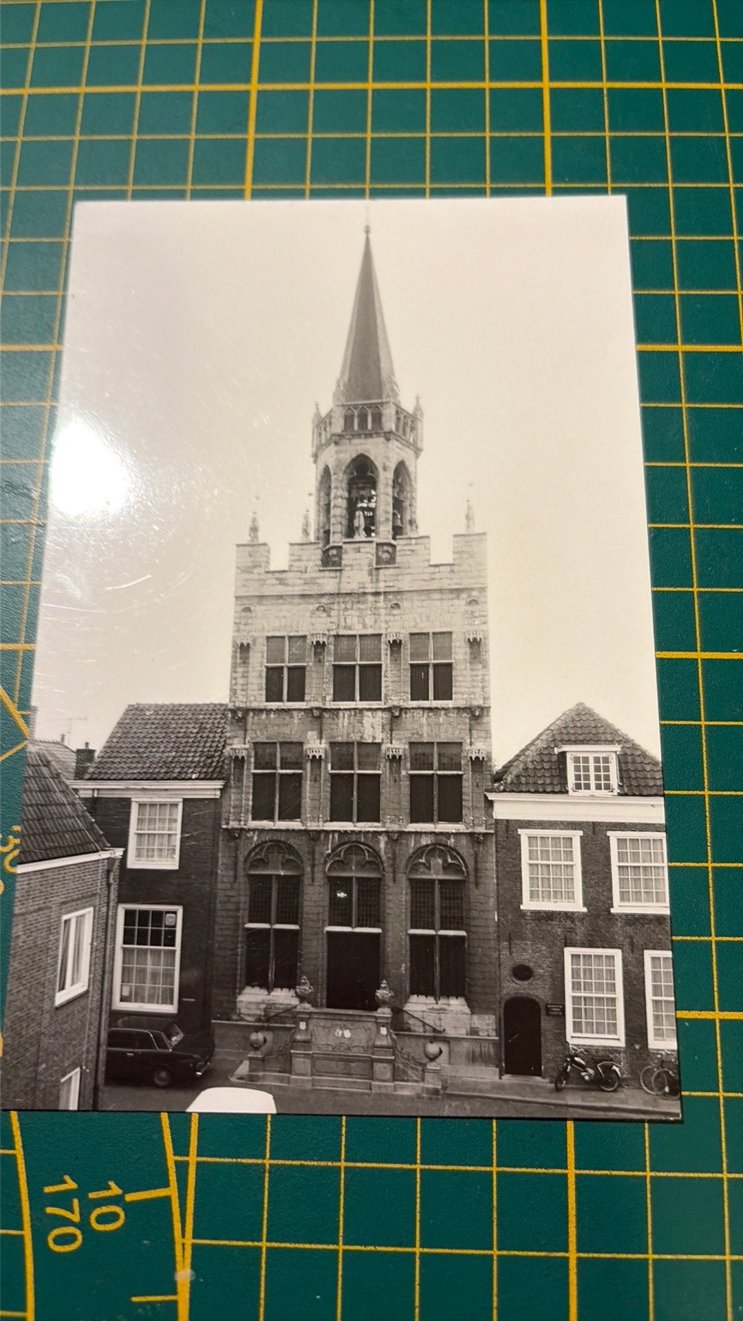 Ansichtkaart stadhuis Tholen gratis, Verzamelen, Verzenden