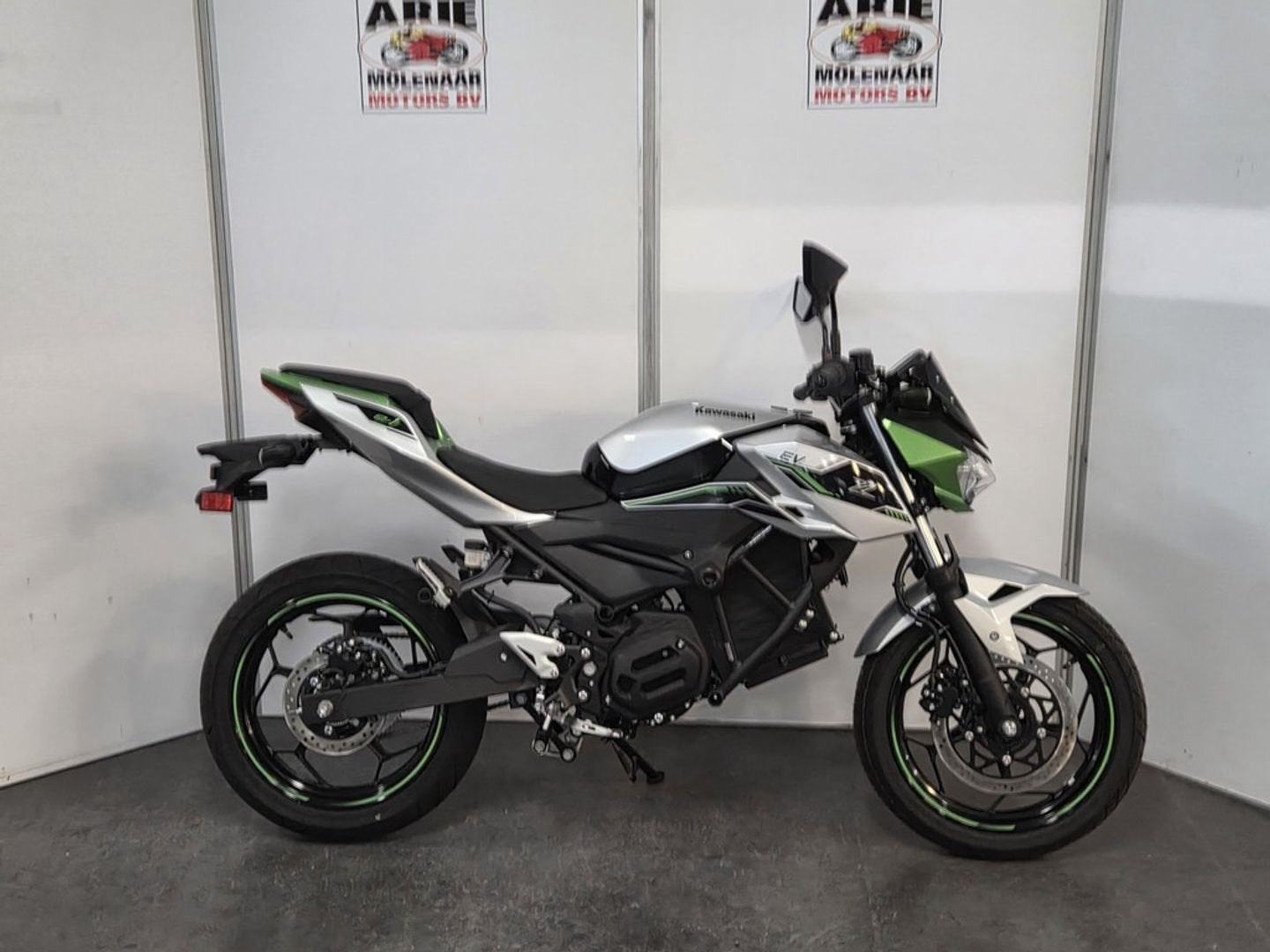 Kawasaki Z e 1 (bj 2024), Motoren, Motoren | Kawasaki, Bedrijf, Naked bike, 2 cilinders, Motorrijbewijs A