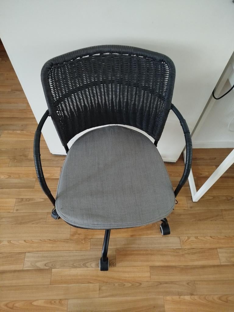 IKEA ÖRFJÄLL Bureaustoel - Zwart met grijs kussen, Huis en Inrichting, Ophalen of Verzenden