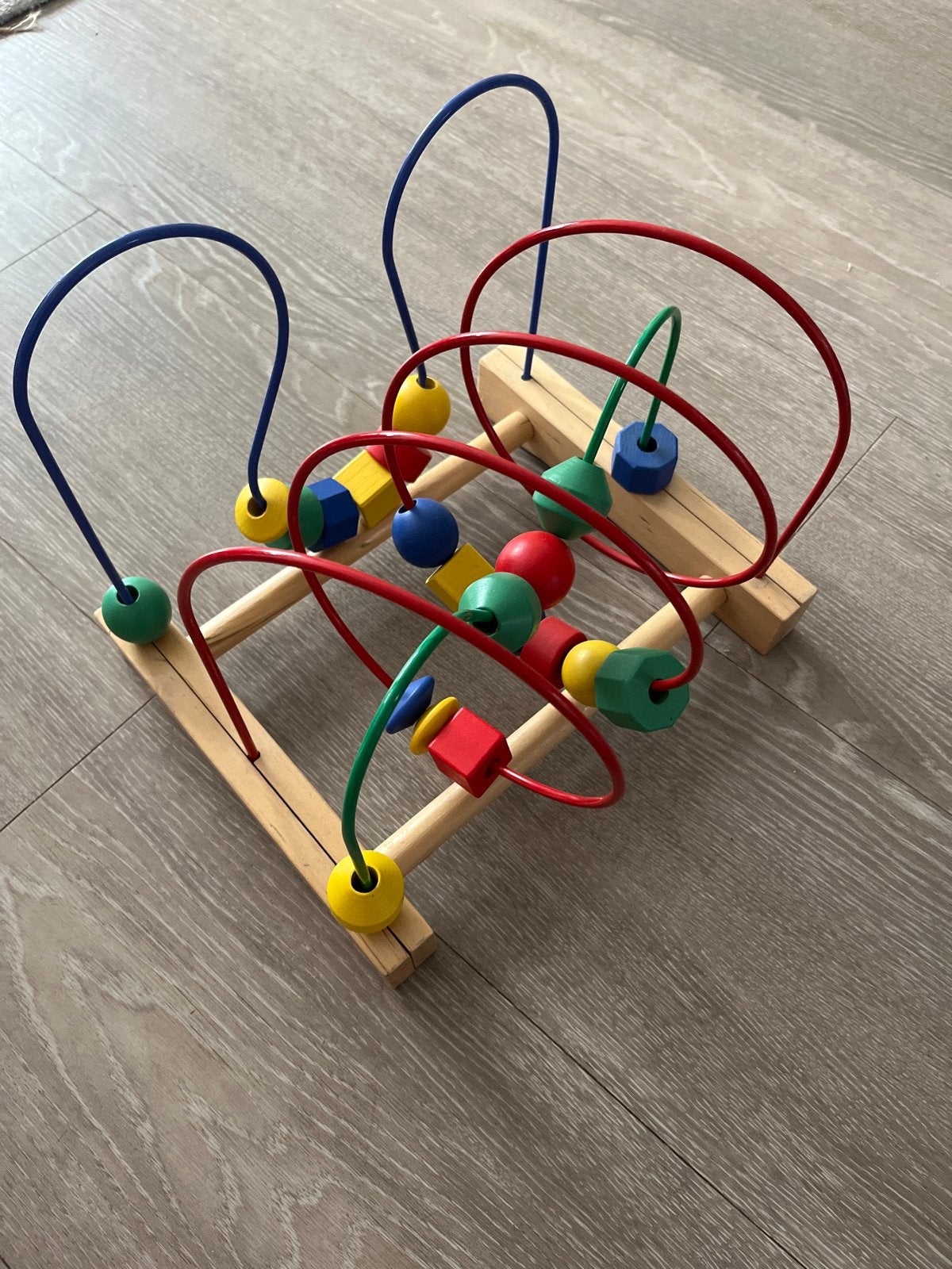 IKEA MULA kralenframe - Houten kralenspiraal, Kinderen en Baby's, Speelgoed | Houten speelgoed, Ophalen, Gebruikt, Overige typen