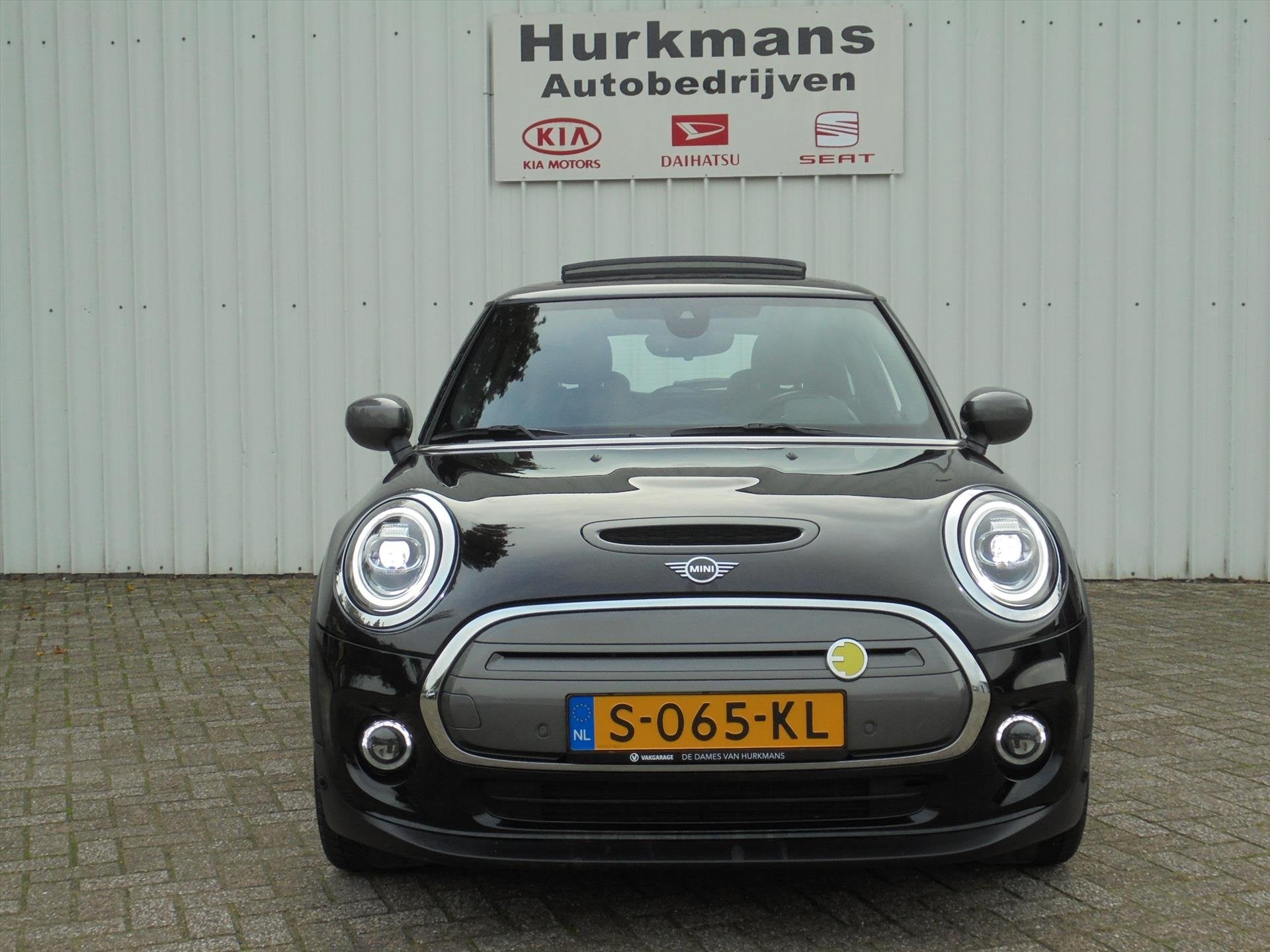 Mini Mini 3-Deurs (f56) COOPER S ELECTRIC 32.6 kWh PANODAK/N, Automaat, 4 stoelen, Geïmporteerd, Te koop