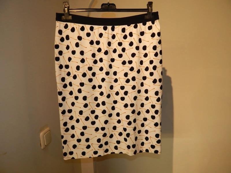 Marccain mooie rok kersen print leuke zomer rok N5/42