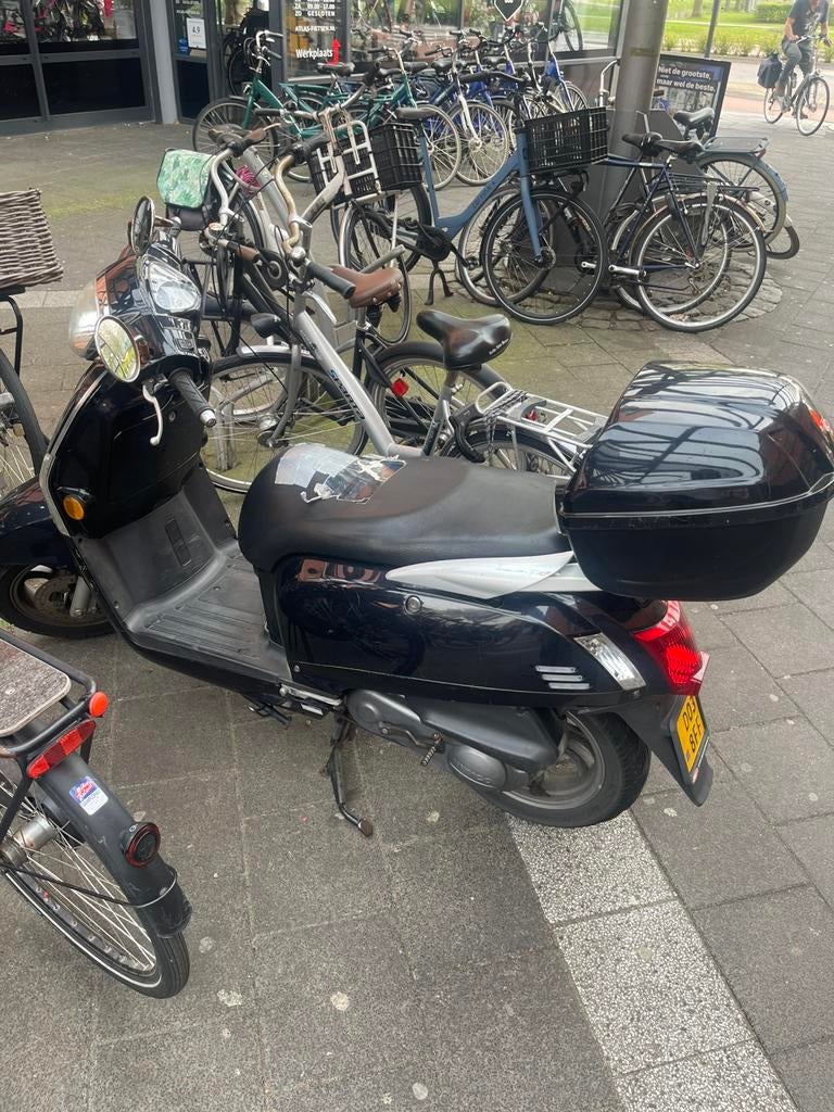 Kymco Like scooter (voor de sleutelaar), Fietsen en Brommers, Snorfietsen en Snorscooters, Ophalen, Gebruikt, Benzine, Kymco