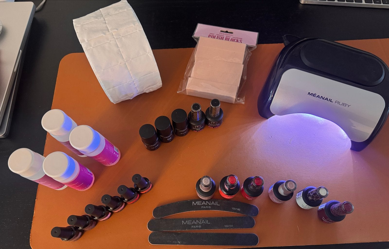 Gellak starterspakket met UV-lamp en diverse kleuren, Ophalen of Verzenden, Zo goed als nieuw, Overige typen