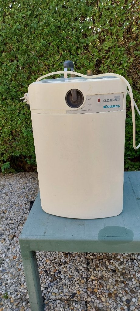 DAALDEROP 15 LITER CLOSE IN BOILER UITERLIJK NIET ZO MOOI, Ophalen, Gebruikt, Boiler, Minder dan 20 liter