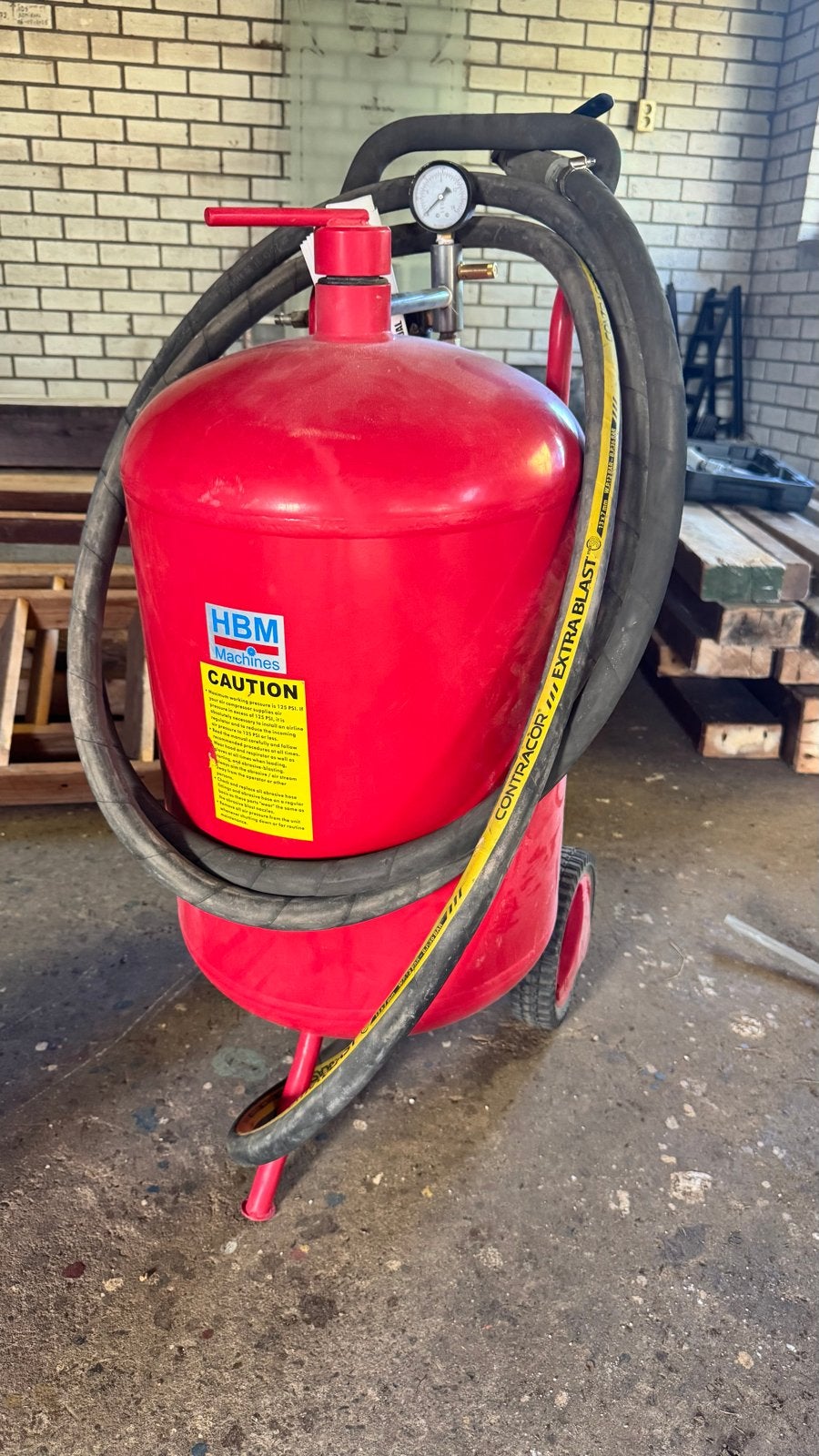 HBM Machines Zandstraalmachine met Straalgrit, Doe-het-zelf en Verbouw, Ophalen, Gebruikt