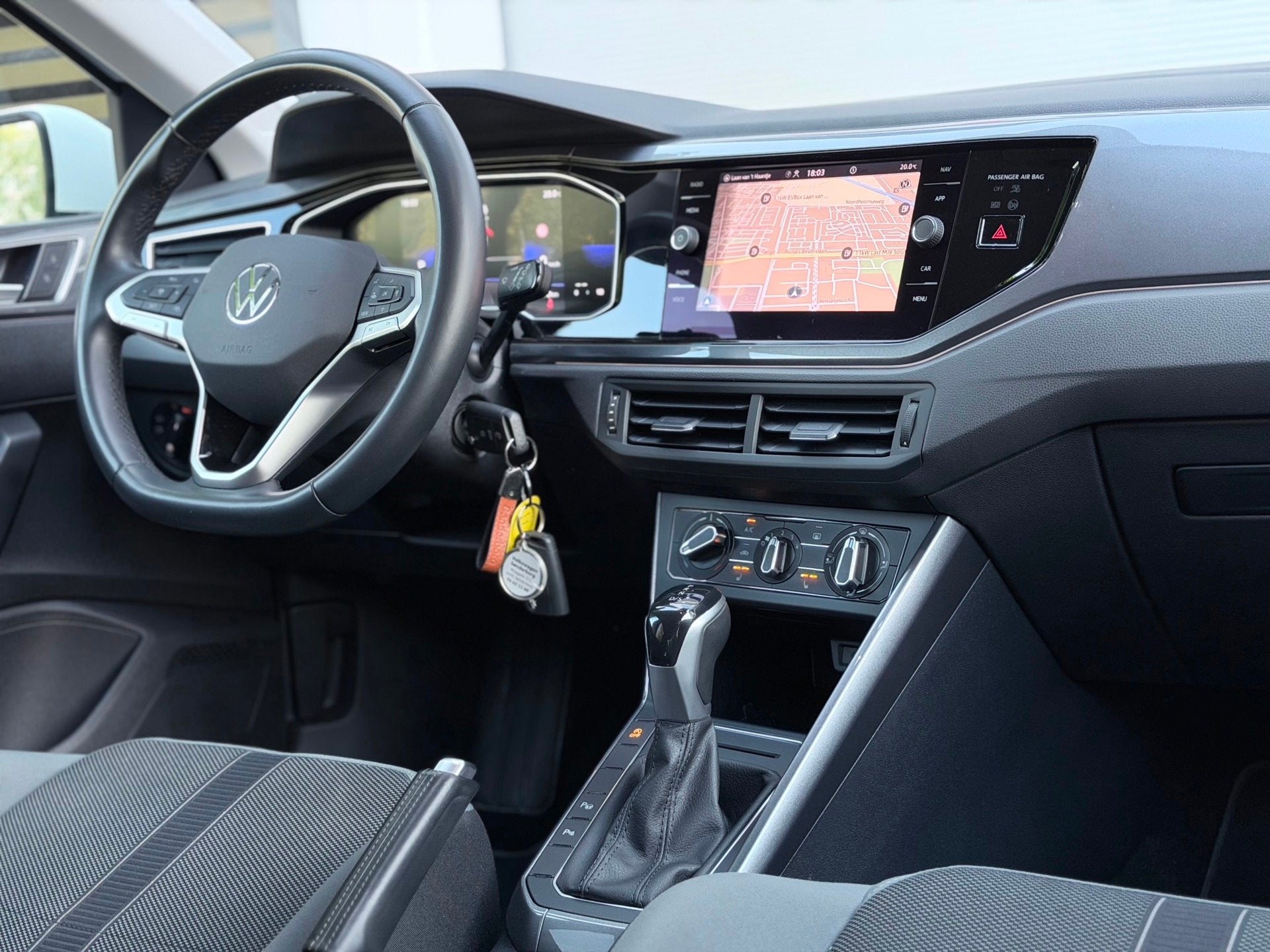Foto 15 van Volkswagen Polo 1.0 TSI Highline IQ.Light/AppleCar/Blindspot