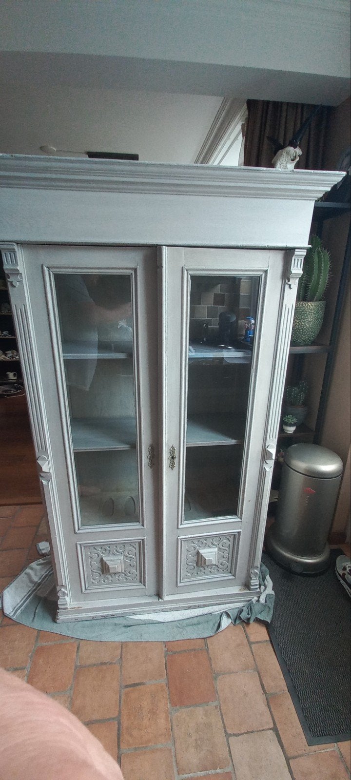Unieke omgebouwde wapenkast - Vintage vitrinekast, Antiek en Kunst, Ophalen