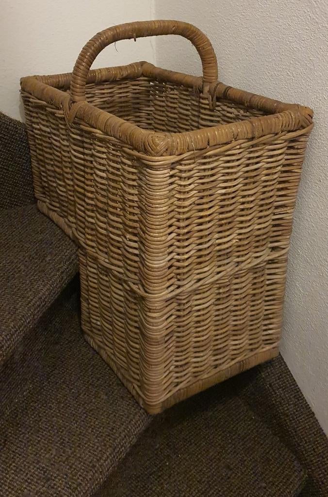 trapmand met handvat
rotan riet
Extra groot mand trap, Mand, Ophalen of Verzenden, Zo goed als nieuw, Riet