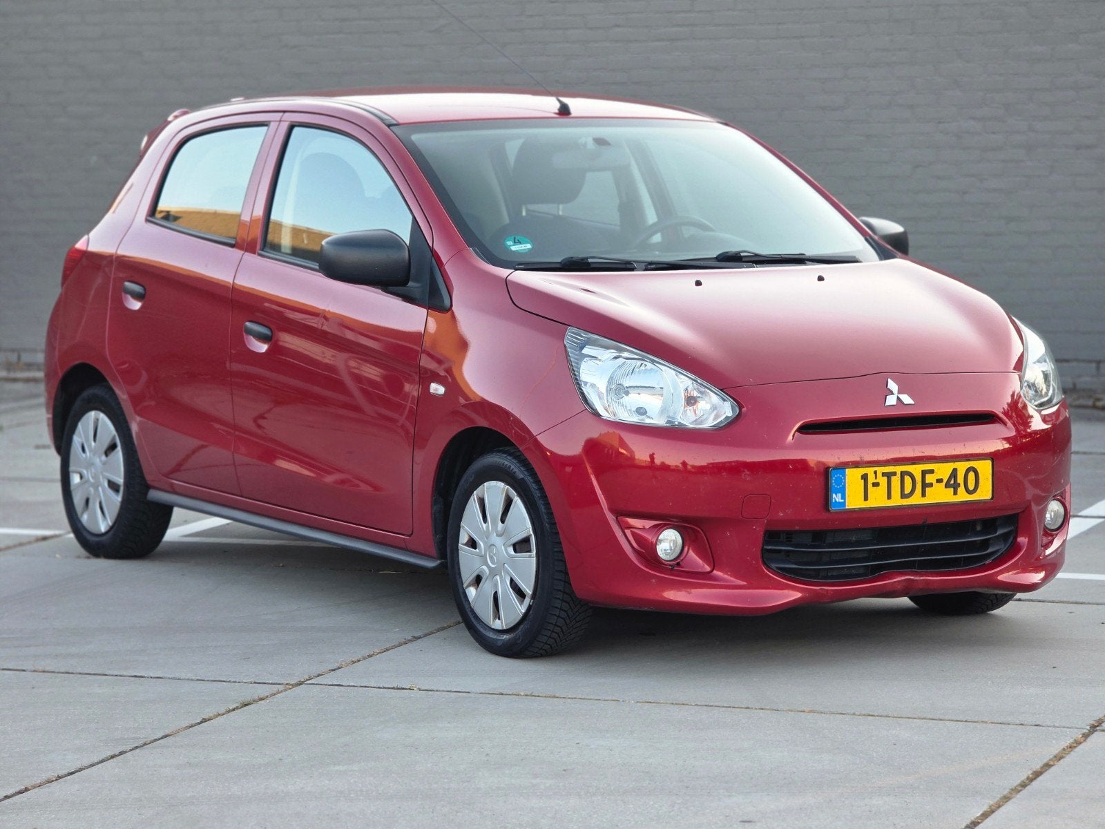 Mitsubishi Space Star 1.0 MPI 52KW 2014 Rood, Voorwielaandrijving, Origineel Nederlands, Bedrijf, Handgeschakeld