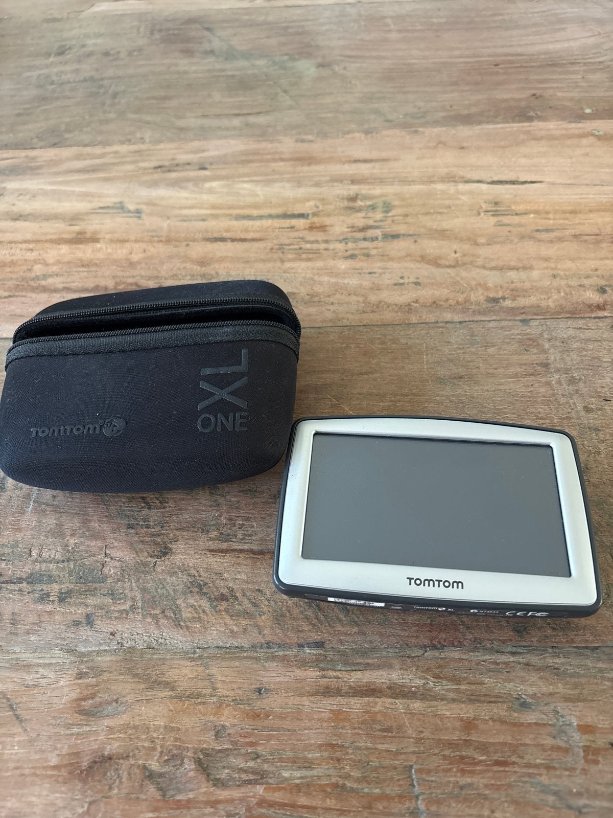 TomTom XL One navigatiesysteem (zonder snoer), Auto diversen, Autonavigatie, Ophalen, Gebruikt