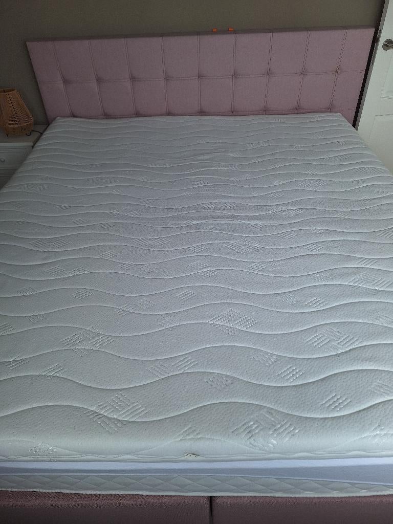 Topper 10 cm dik, Ophalen, Tweepersoons, Zo goed als nieuw, Matras