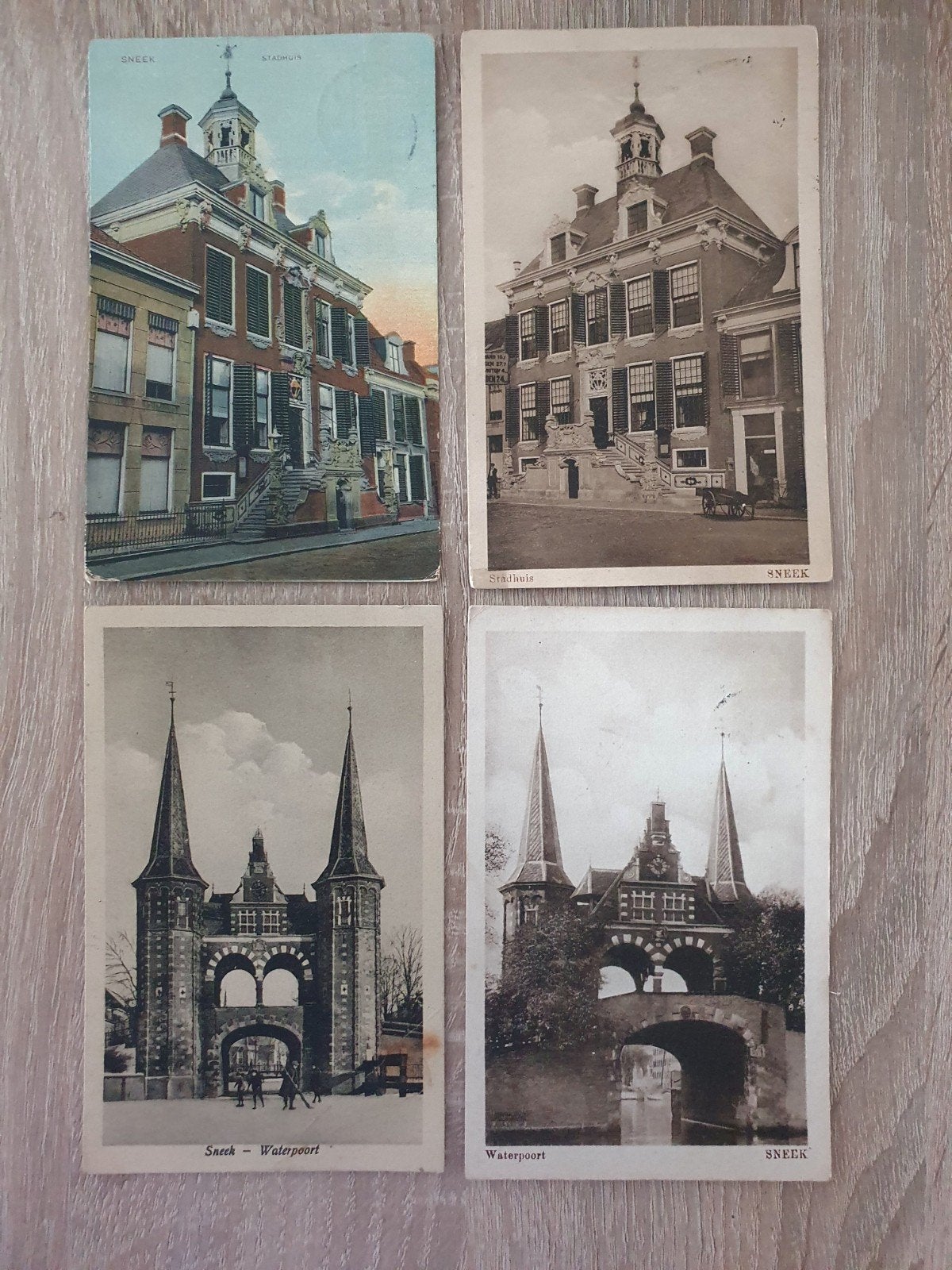 4 oude ansichtkaarten Sneek: Stadhuis en Waterpoort, Ophalen of Verzenden, Voor 1920, Gelopen, Friesland