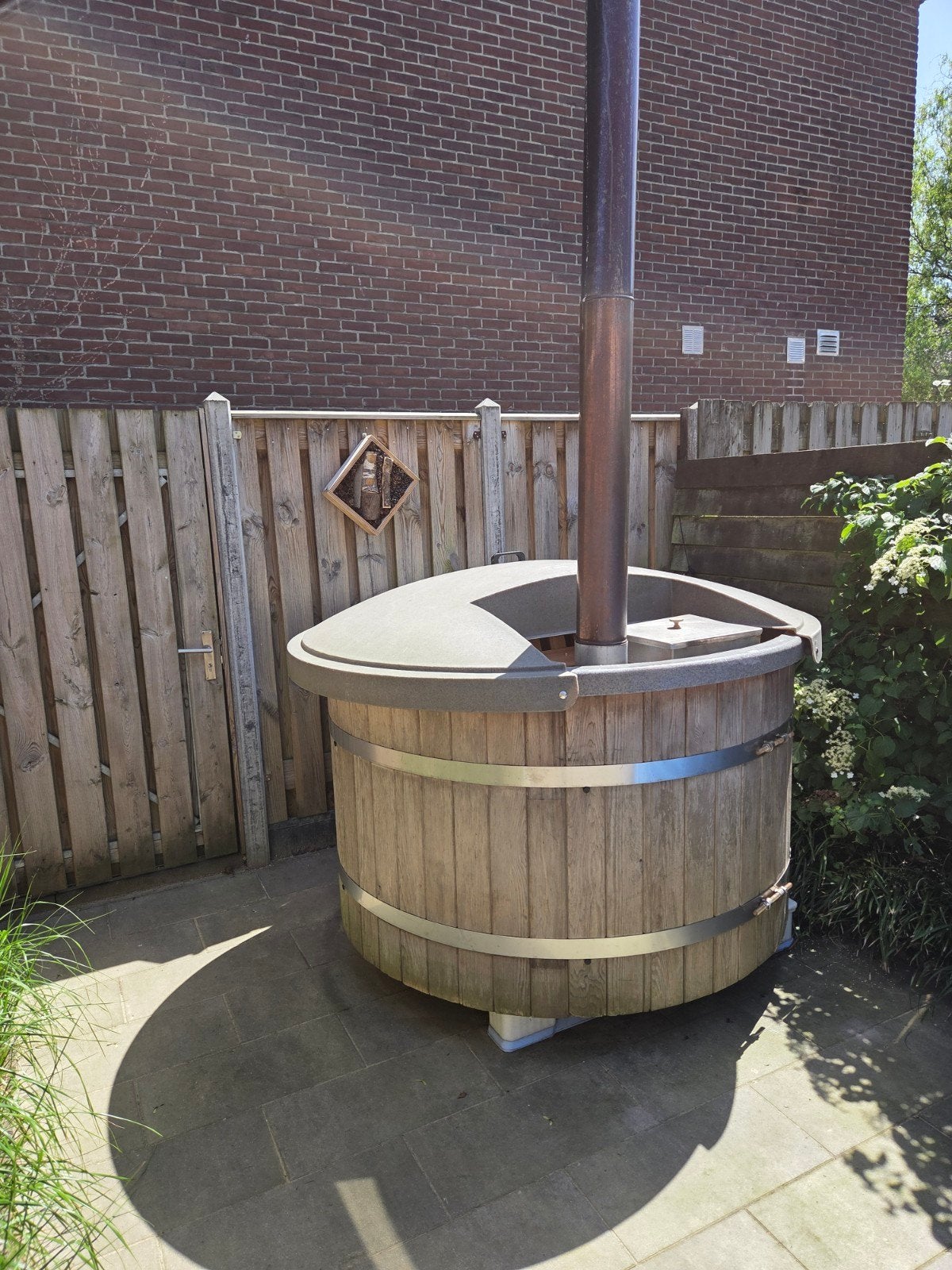 Hottub met binnen kachel en accessoires, Ophalen