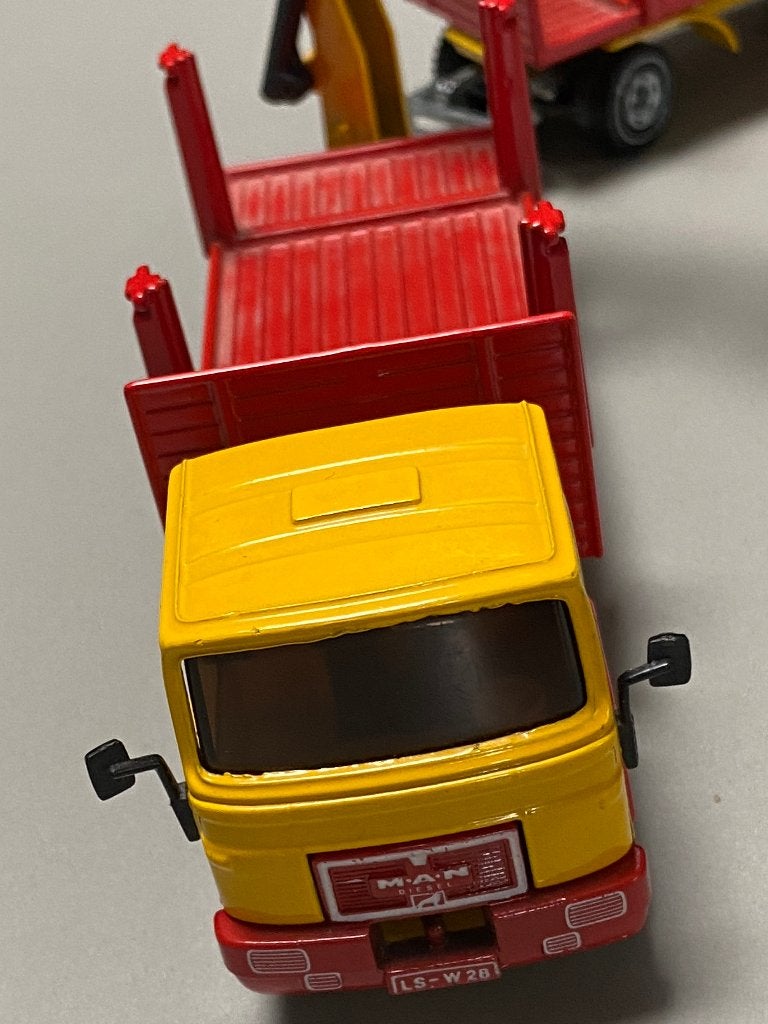 MAN Vrachtwagen met kraan en aanhanger (Siku), Hobby en Vrije tijd, Modelauto's | 1:50, Ophalen of Verzenden, Zo goed als nieuw