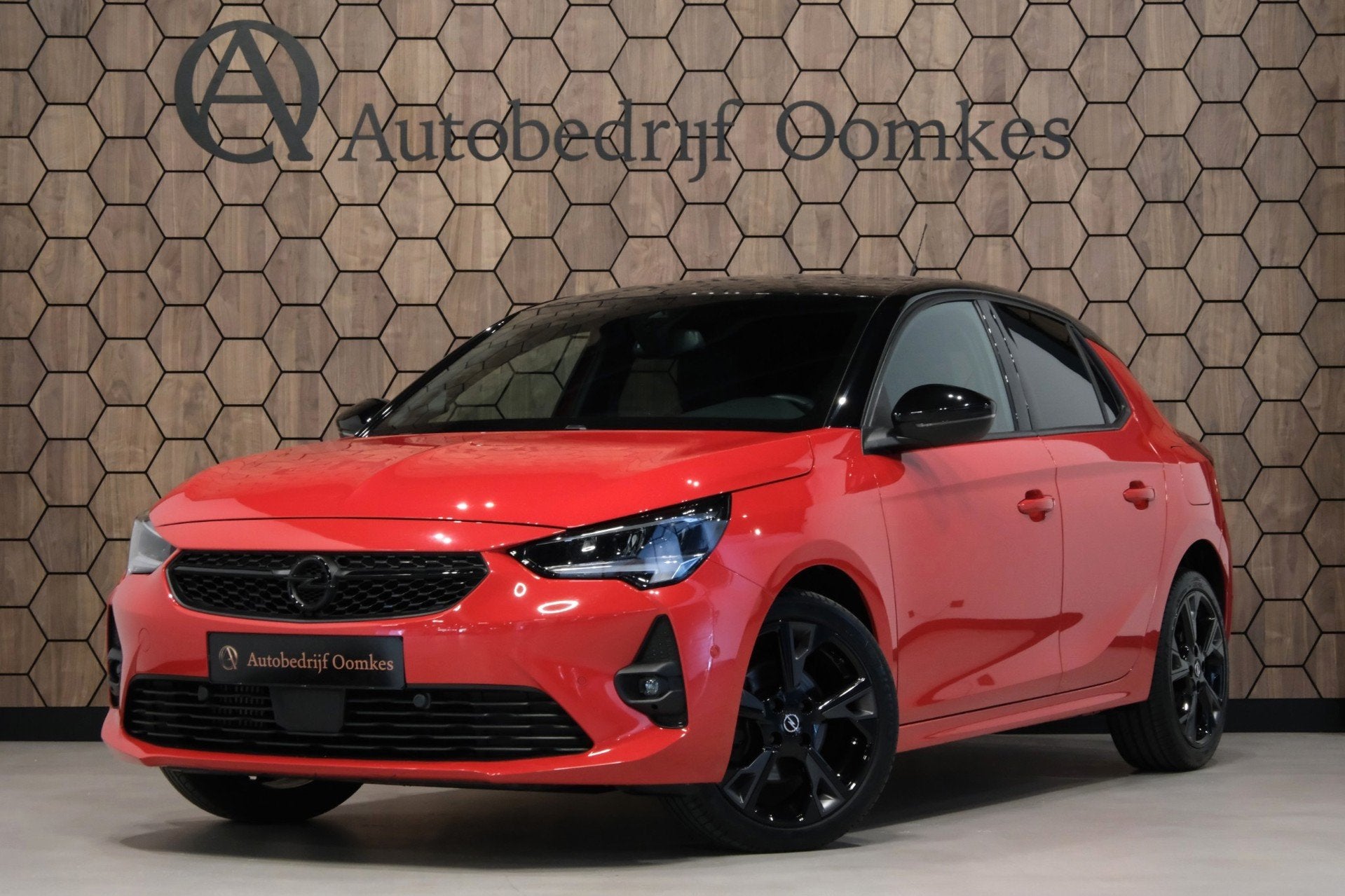 Opel Corsa 1.2 GS Line *40th Anniversary NR: 0243* UNIEKE AU, 101 pk, Gebruikt, 1199 cc, Bedrijf
