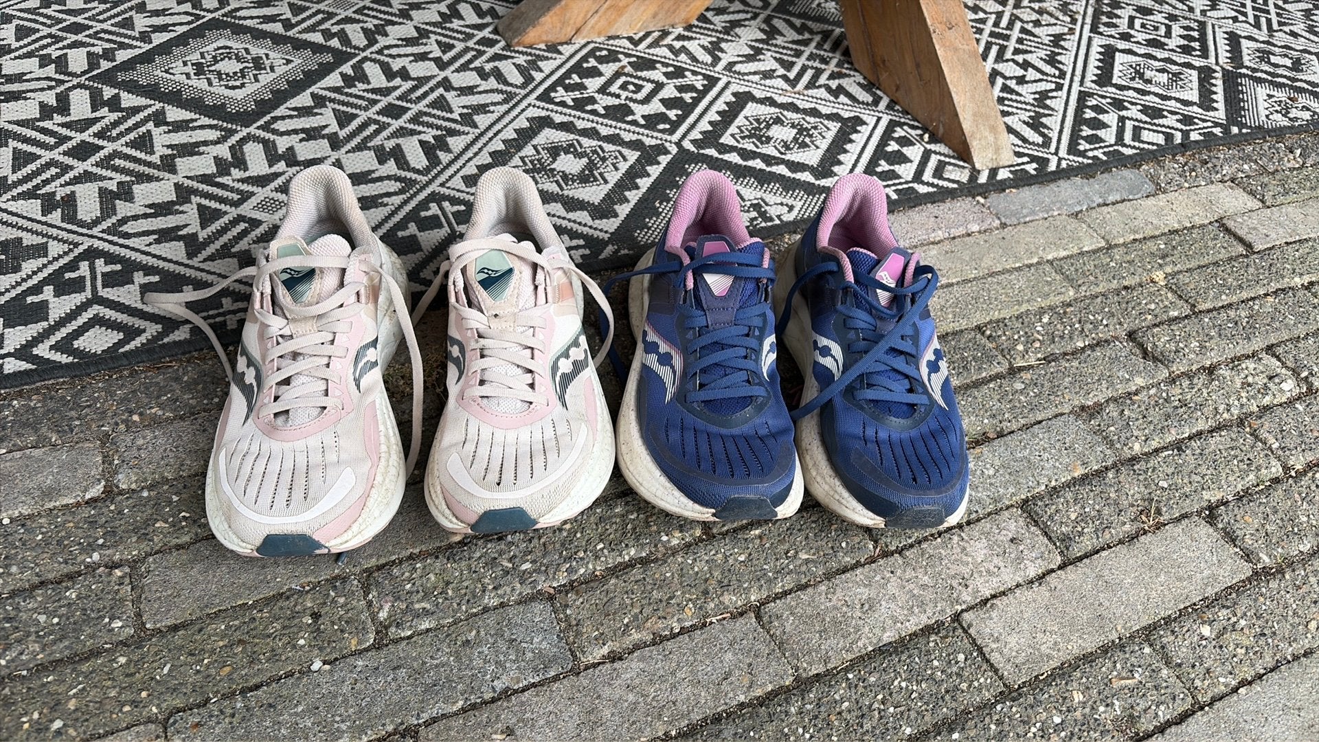 2 paar Saucony hardloopschoenen mt 39, Ophalen, Gebruikt, Hardloopschoenen, Saucony