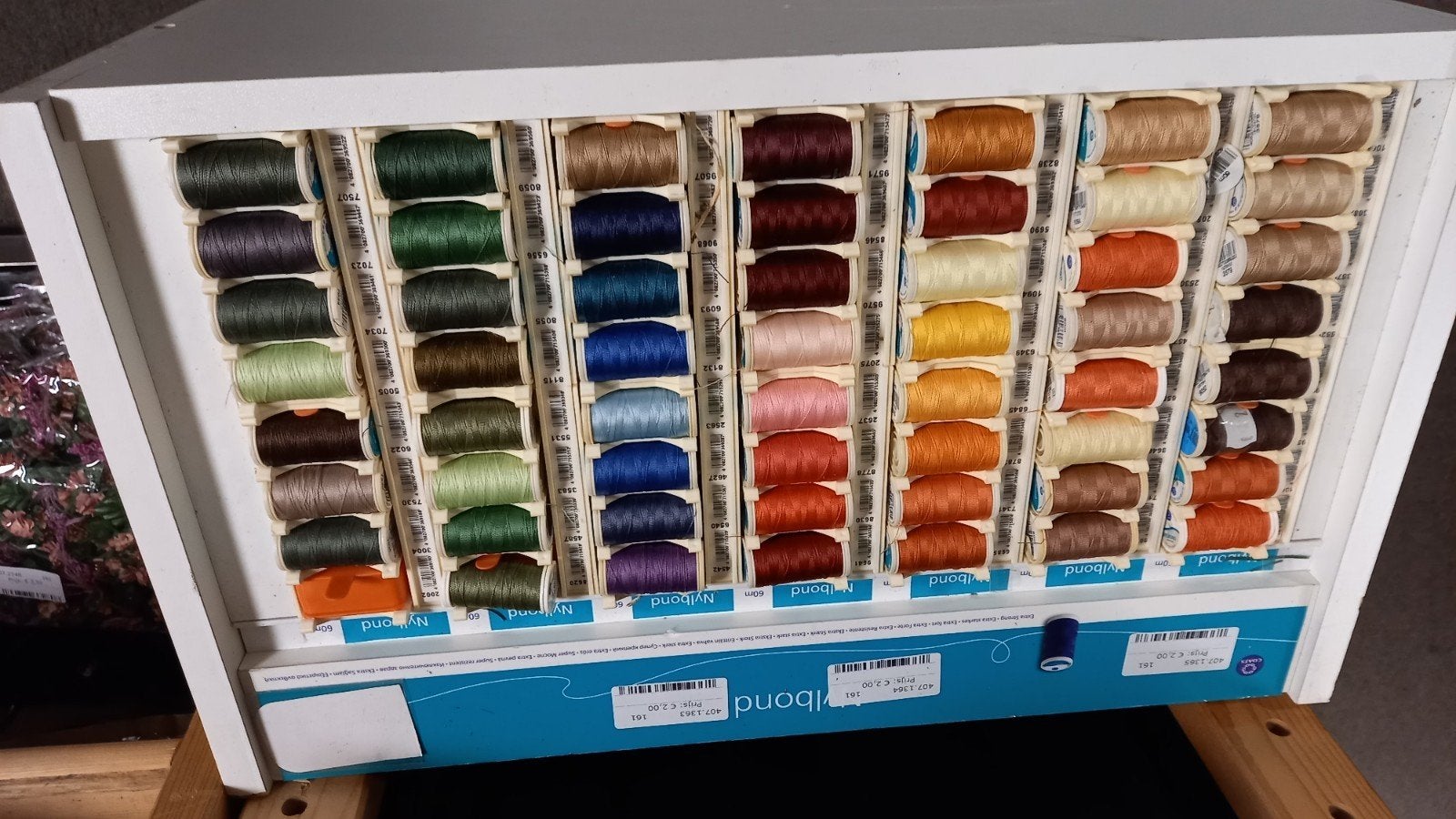 Guterman ijzer garen Nailbond Meer als 100 klosjes, Ophalen, Nieuw, Garen of Naald(en)