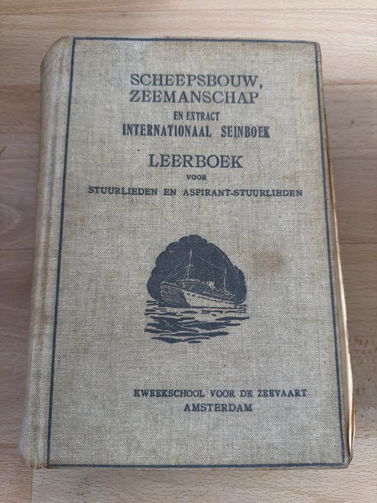 Scheepsbouw, Zeemanschap en Internationaal Seinboek Leerboek, Boeken, Ophalen of Verzenden, Gelezen, Overige onderwerpen