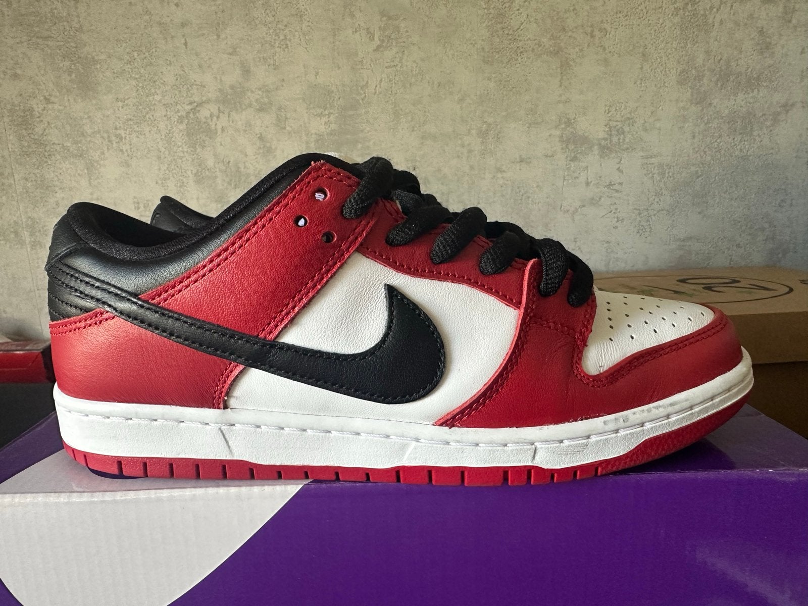 Nike SB Dunk Low Chicago Pack Maat 42 EU / US 8.5, Overige kleuren, Ophalen of Verzenden, Sneakers of Gympen, Zo goed als nieuw