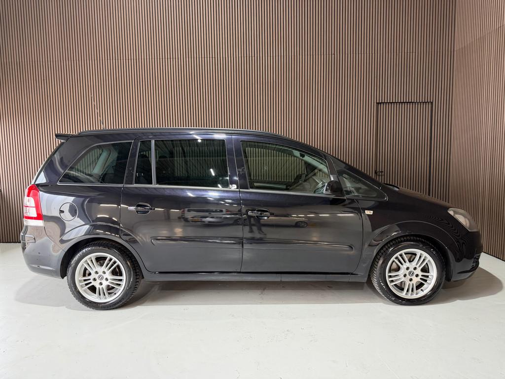 Opel Zafira 2.2 Temptation 7Persoons ZO MEENEMEN, Voorwielaandrijving, Gebruikt, 4 cilinders, 150 pk
