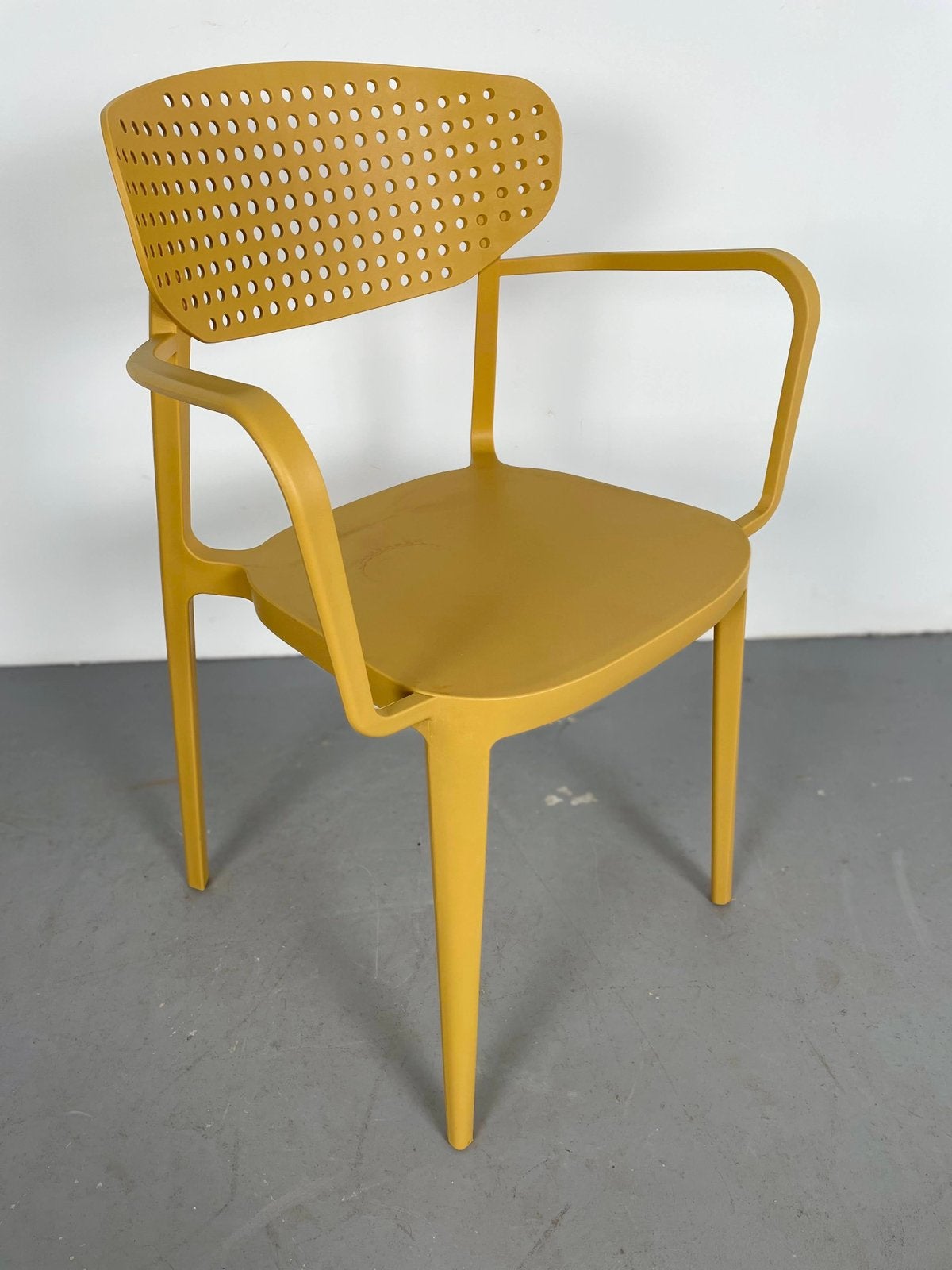 8x Nieuwe design stapelstoelen met armleuningen mosterdgeel, Ophalen, Overige kleuren, Nieuw, X