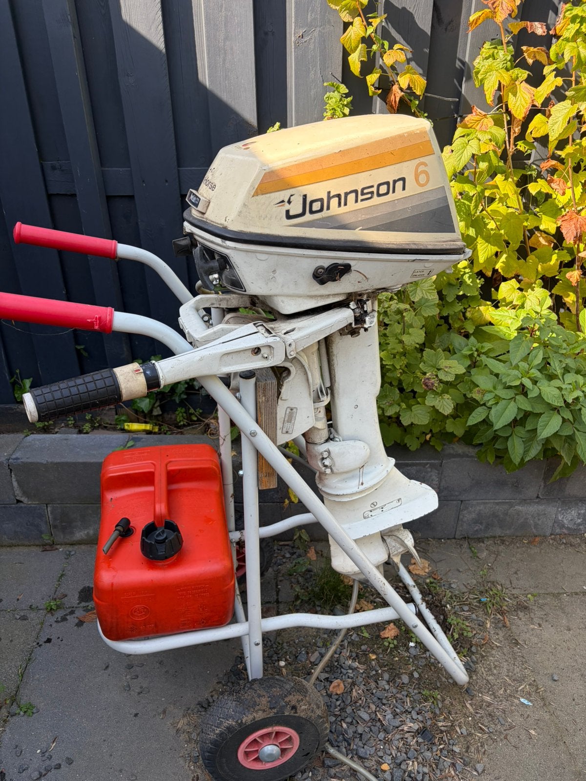6 pk johnson buiten boord motor 2 takt, Ophalen, Zo goed als nieuw, Motor en Techniek, Motorboot