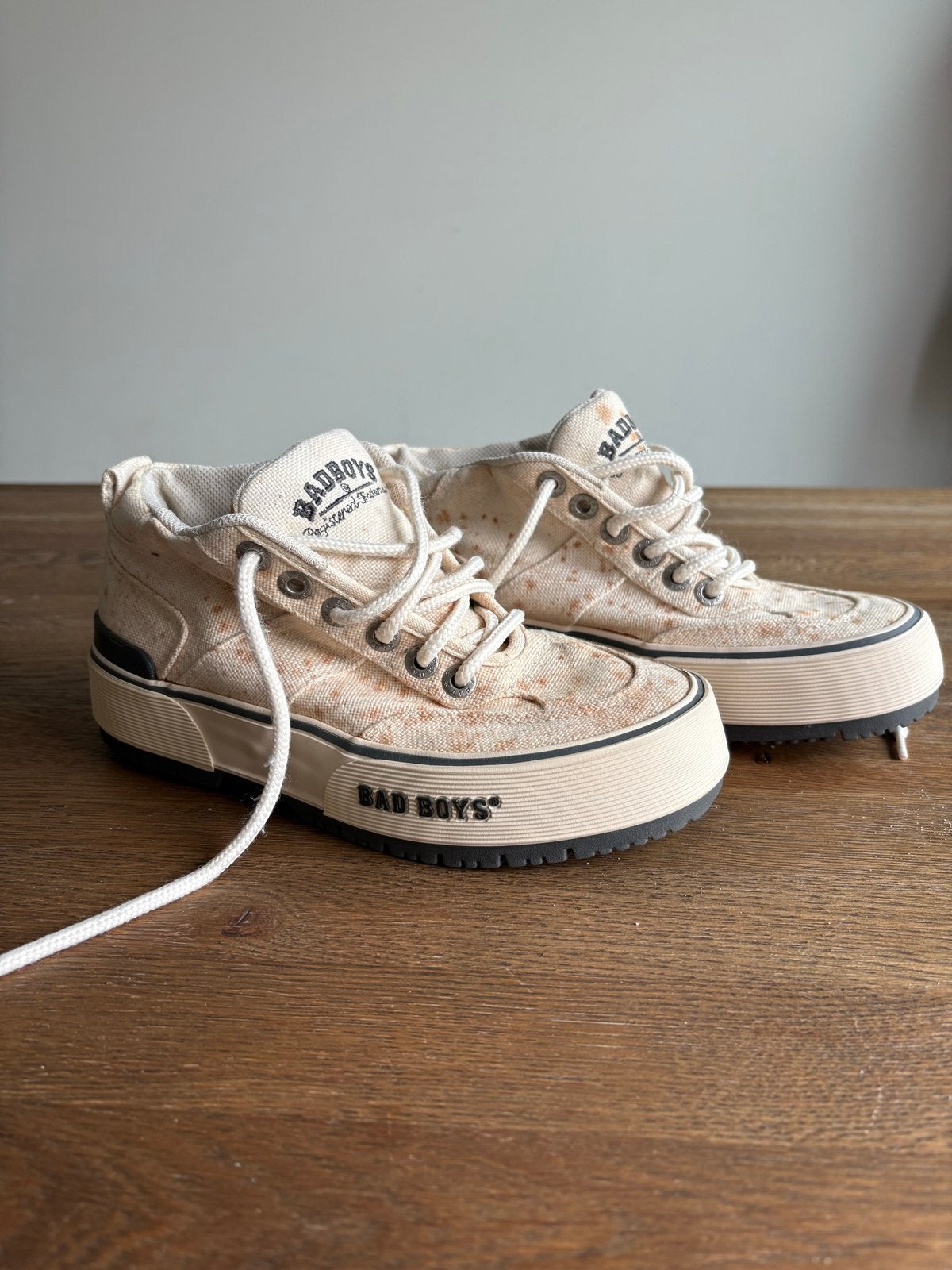 Bad Boys Sneakers - Beige met vlekkenpatroon, Ophalen of Verzenden, Gedragen, Beige, Sneakers of Gympen
