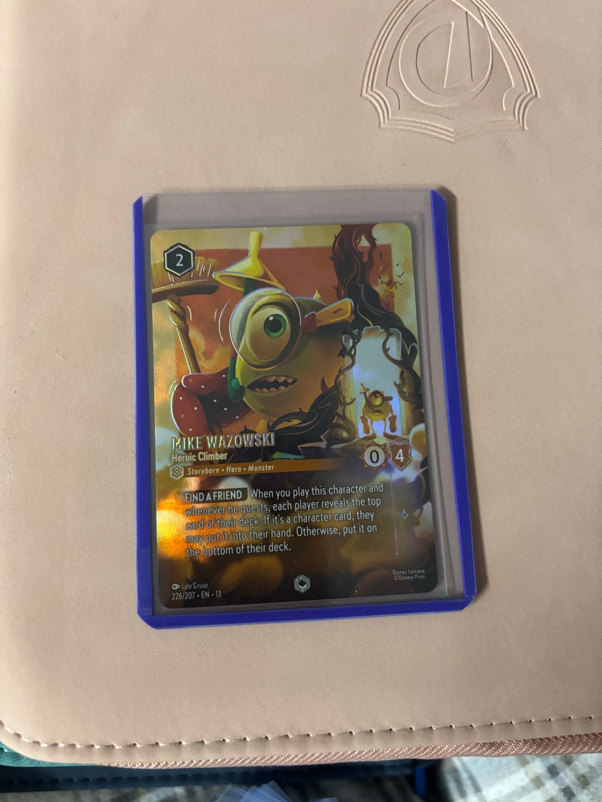 Disney Lorcana: Mike Wazowski - Heroic Climber (Foil), Ophalen of Verzenden, Zo goed als nieuw, Losse kaart, Foil