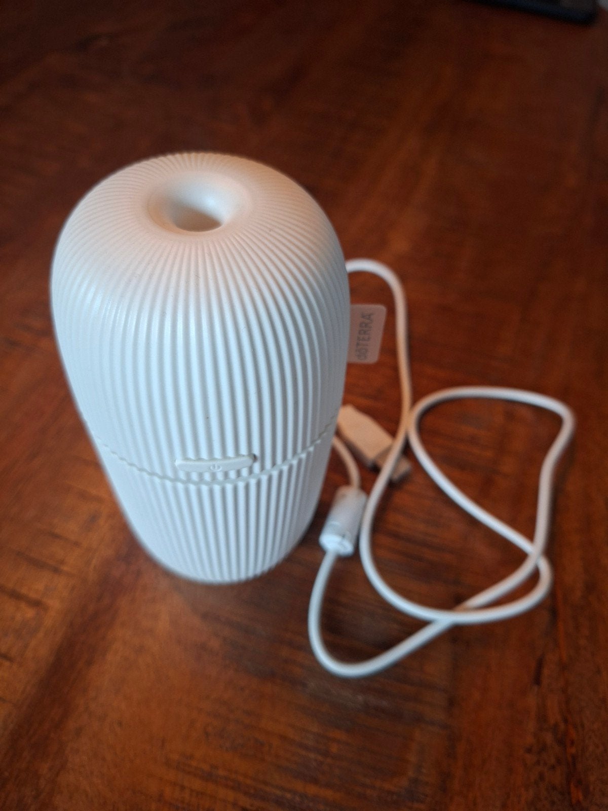 DōTERRA USB Ultrasonic Aroma Diffuser, Ophalen of Verzenden, Gebruikt