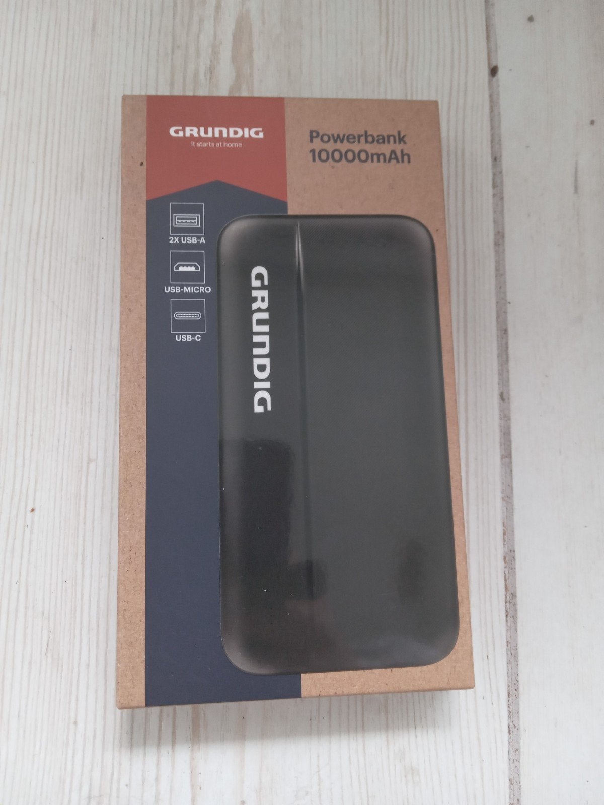 Grundig Powerbank 10000mAh met 2x USB-A, USB-C, USB-micro, Ophalen of Verzenden, Nieuw, Grundig