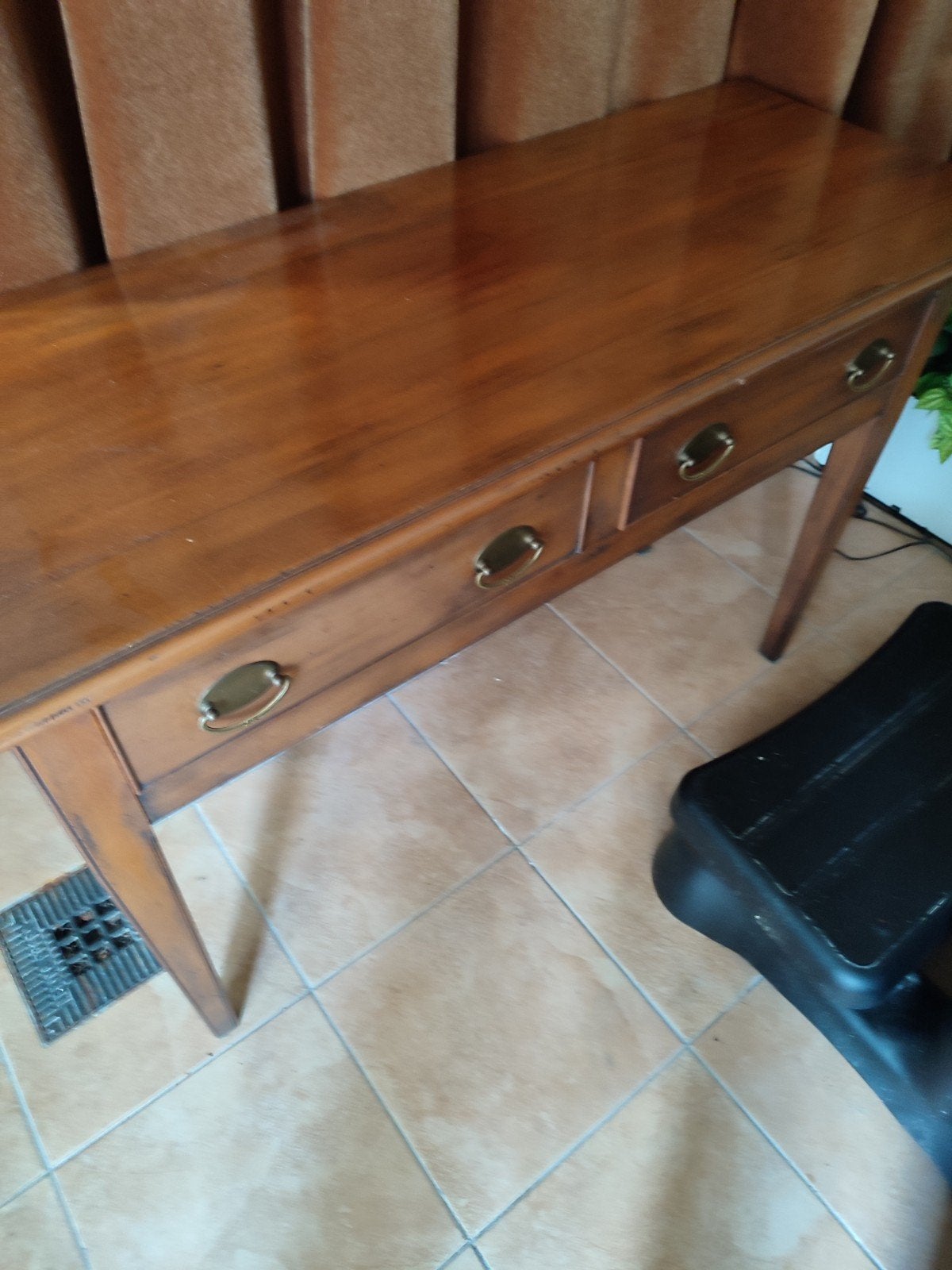 site table kersenhout. z.g.a.n. met 2 lades, Ophalen