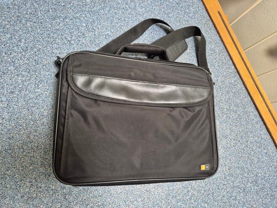 Case Logic laptoptas  zwart, Computers en Software, Ophalen of Verzenden, Gebruikt