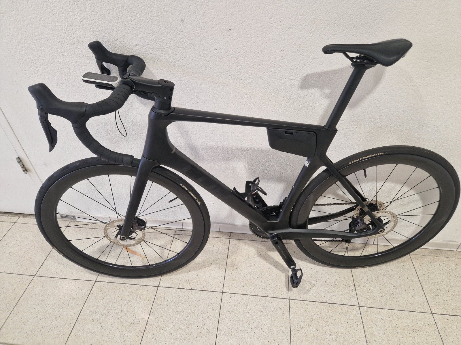 zgan Cube Agree full carbon racefiets 2025, 28 inch, Carbon, 10 tot 15 versnellingen, Zo goed als nieuw